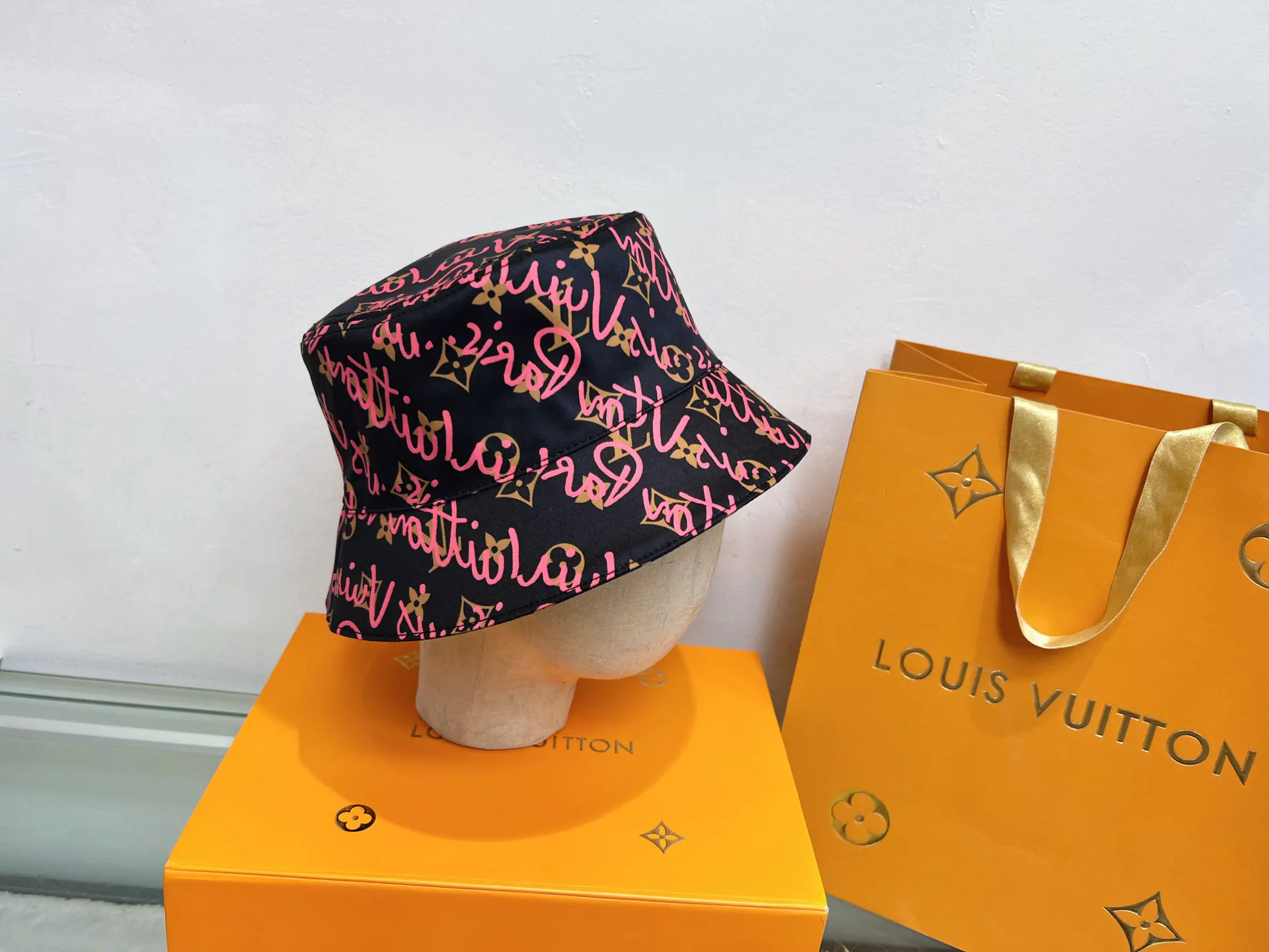 LV 渔夫帽 休閒遮阳款
