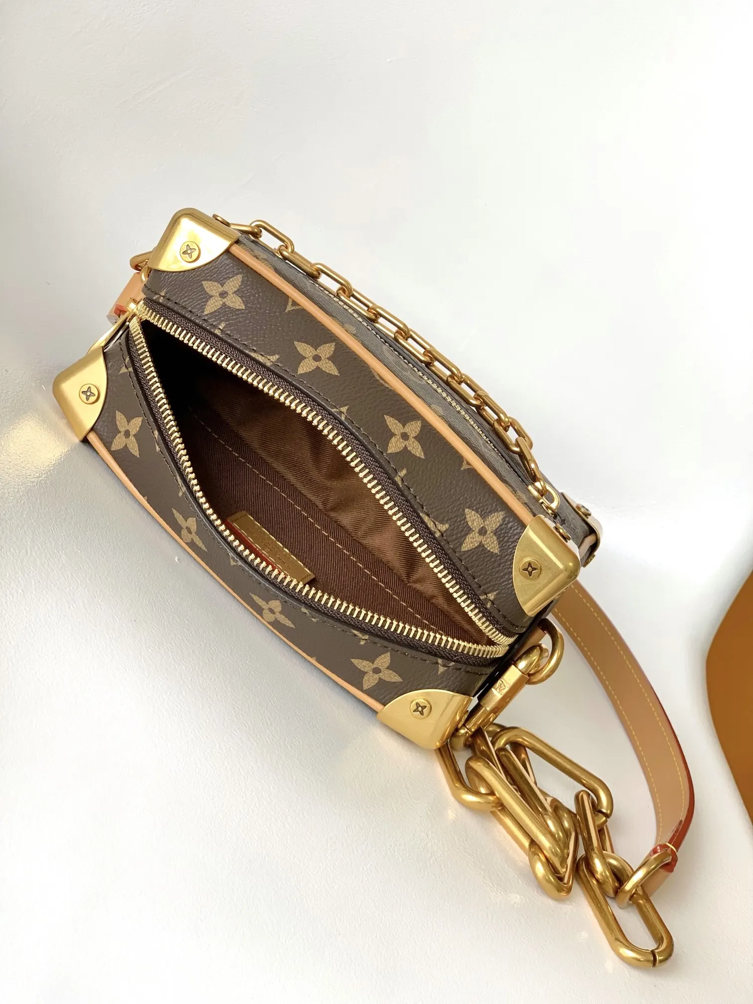 Black Monogram Chain Bag Leather Image 9 Black Monogram Chain Bag Leather Image 9