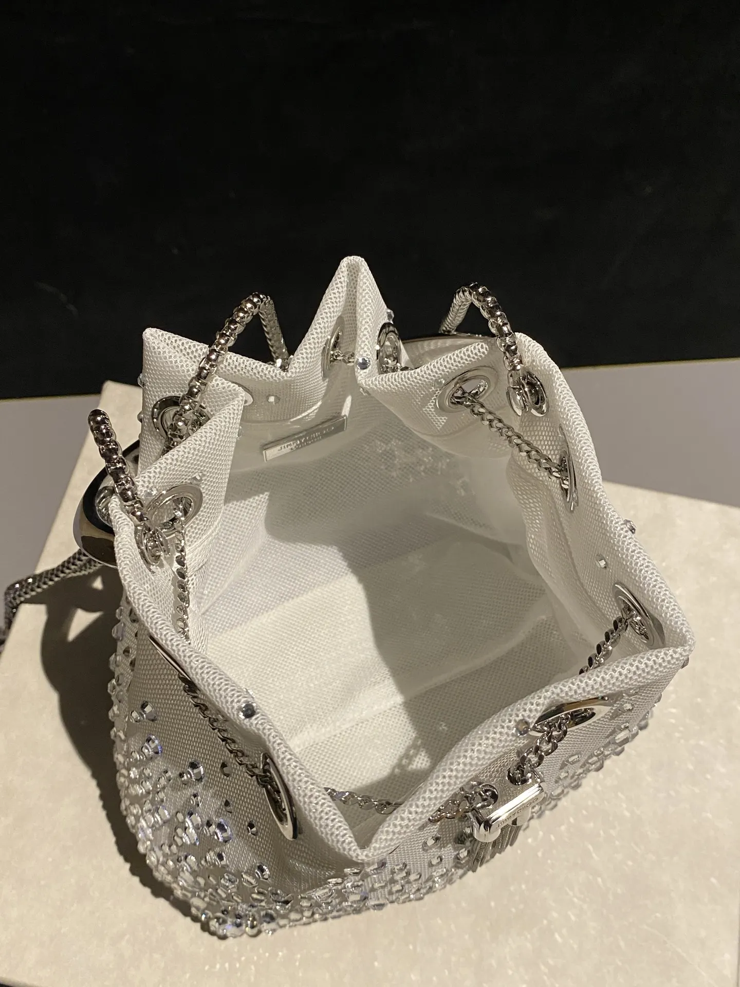 白色 Jimmy Choo 水桶包 休闲水桶款