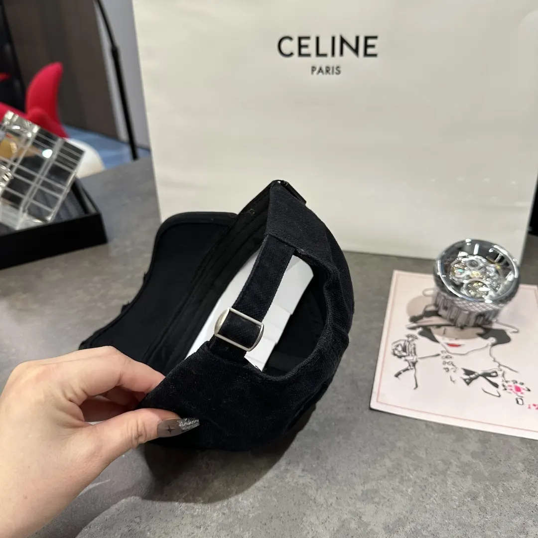 Balenciaga Black/White Hat