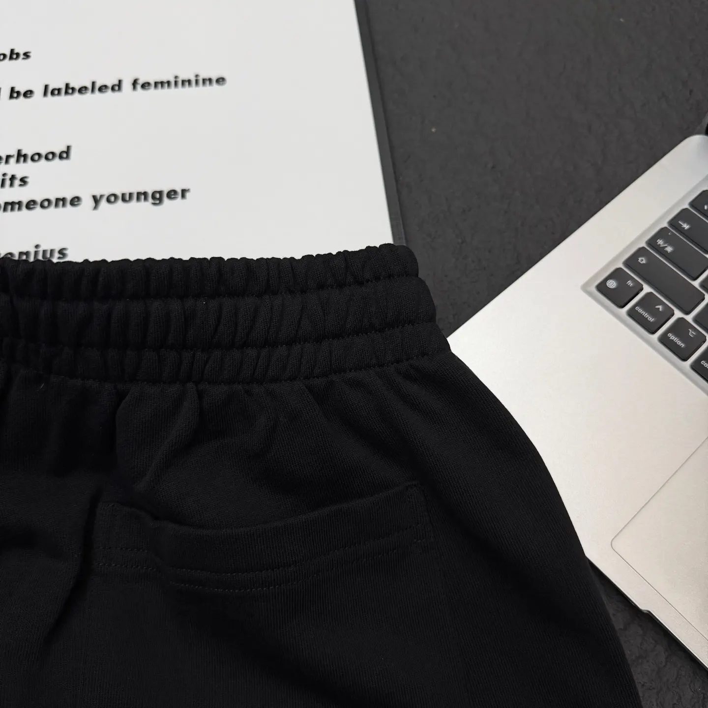 Balenciaga 黑色 纯棉 Logo 短裤 宽松休闲