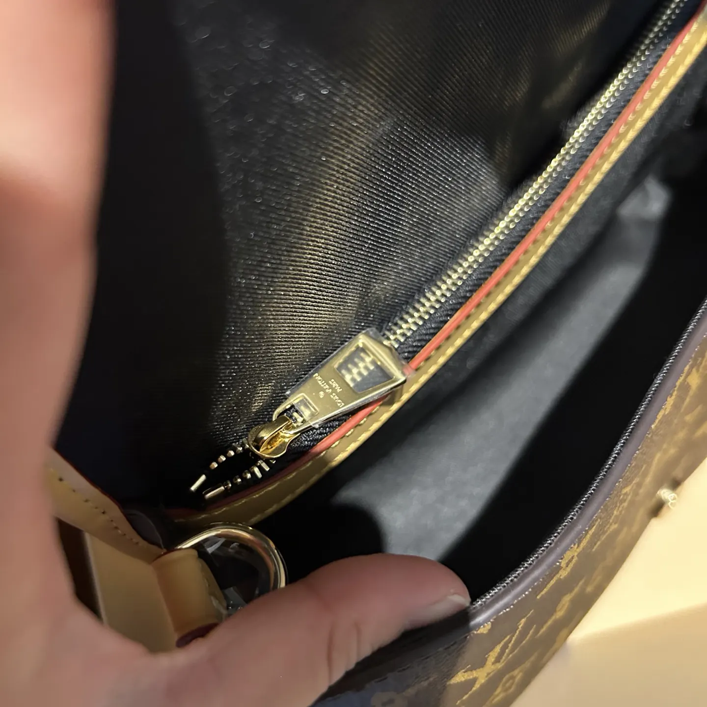 Hobo Shoulder Bag Vintage