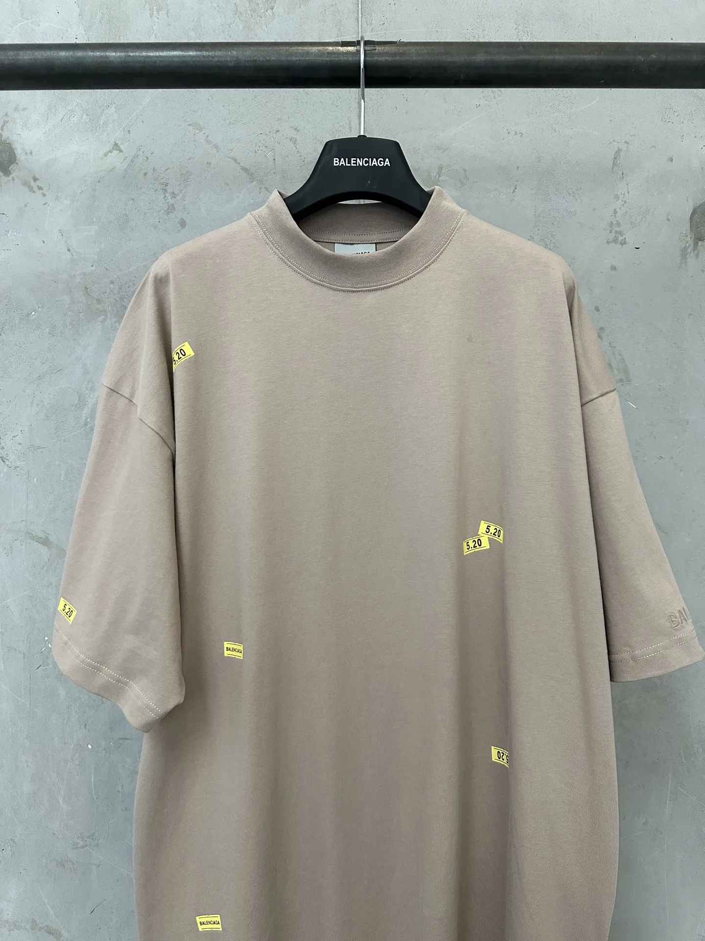 Balenciaga 26SS 短袖T恤