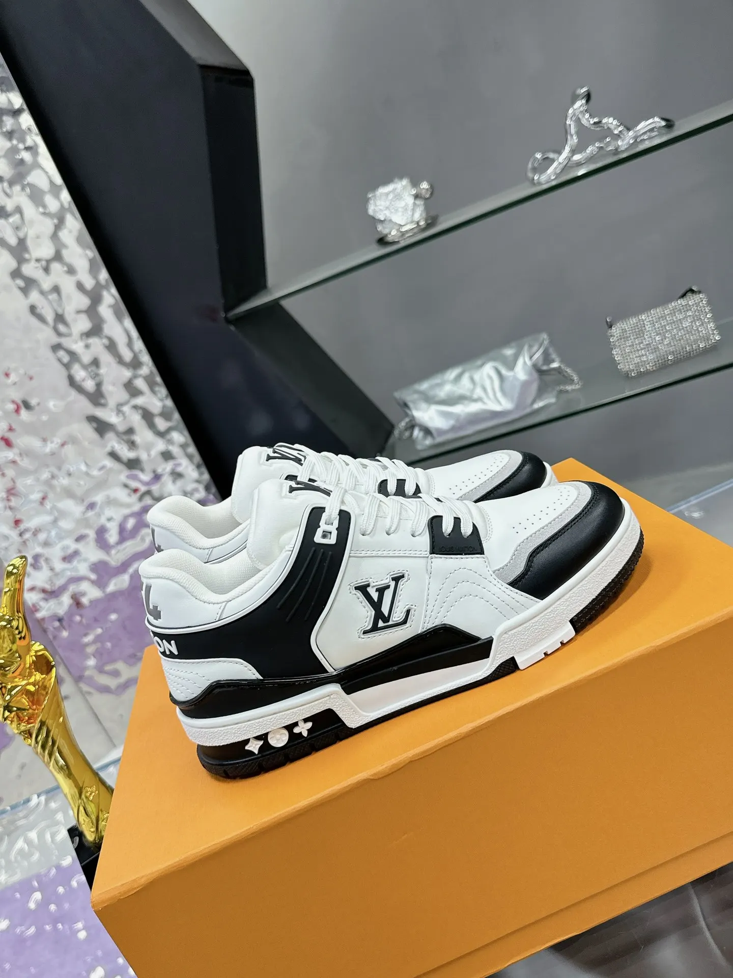 Louis Vuitton 运动鞋