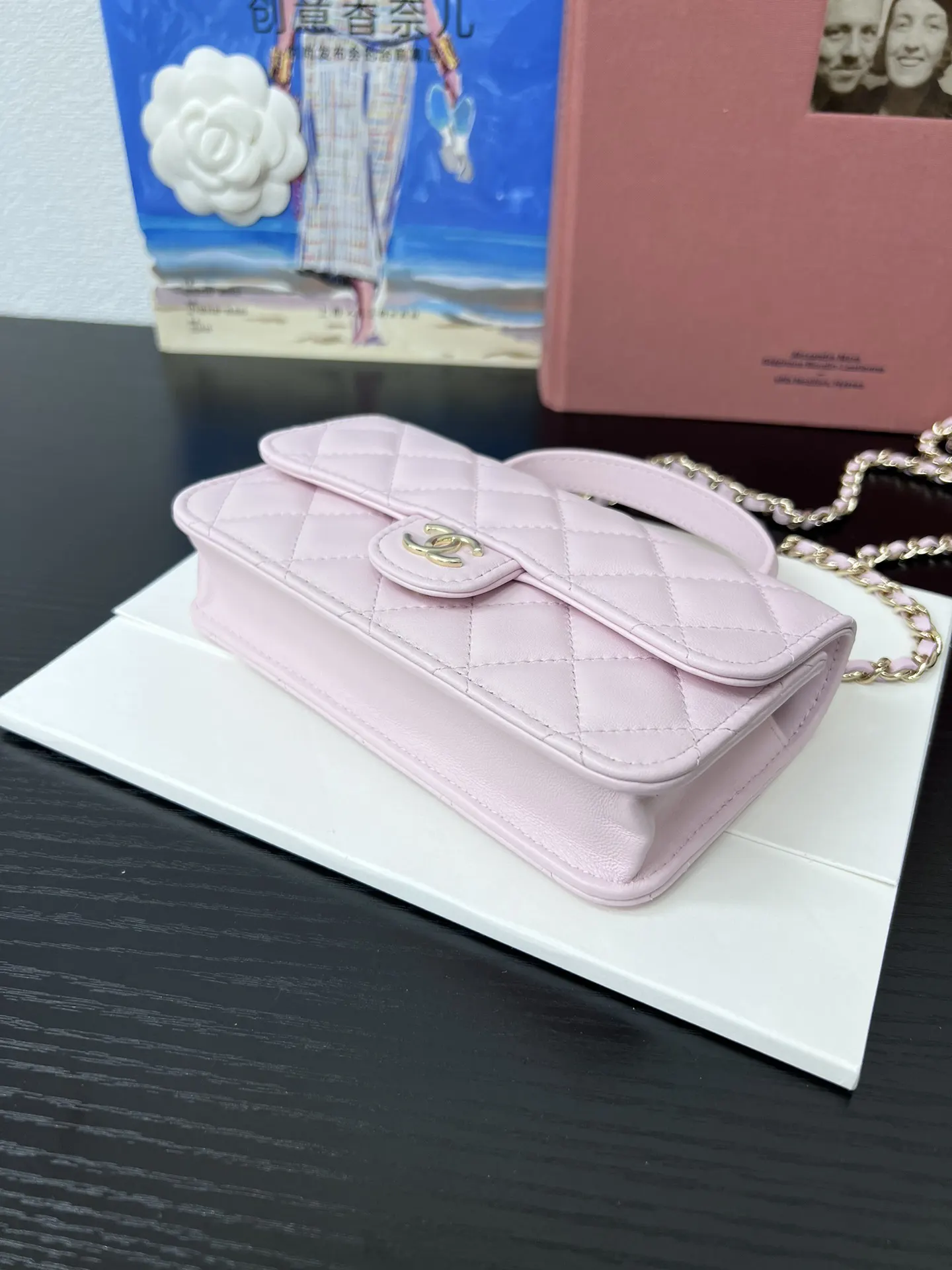 CHANEL 22 Bag 粉色羊皮链条包 礼盒款