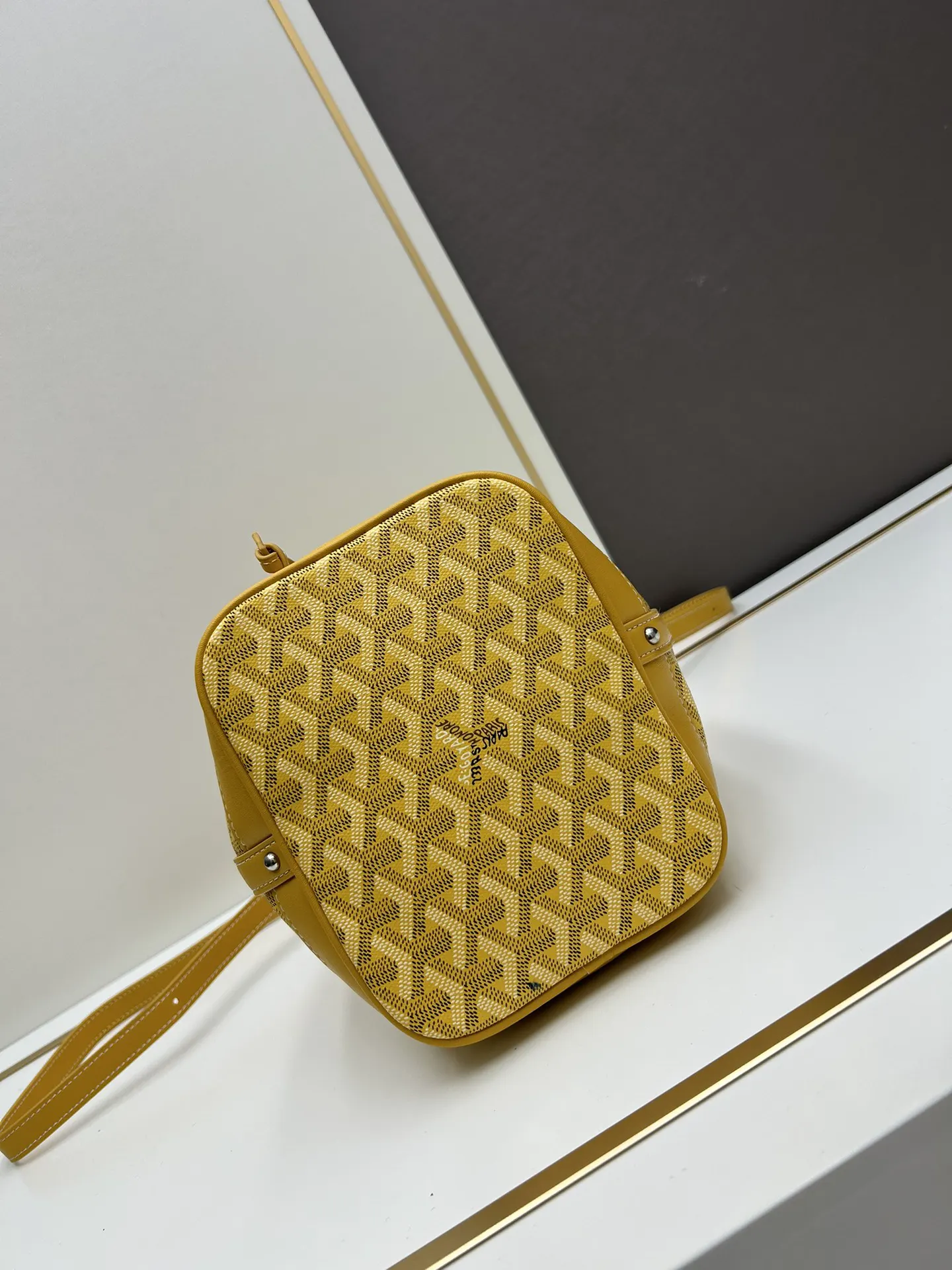 Goyard 皮革 批 Petit Flot戈雅 水桶包突出其模块 休闲水桶款