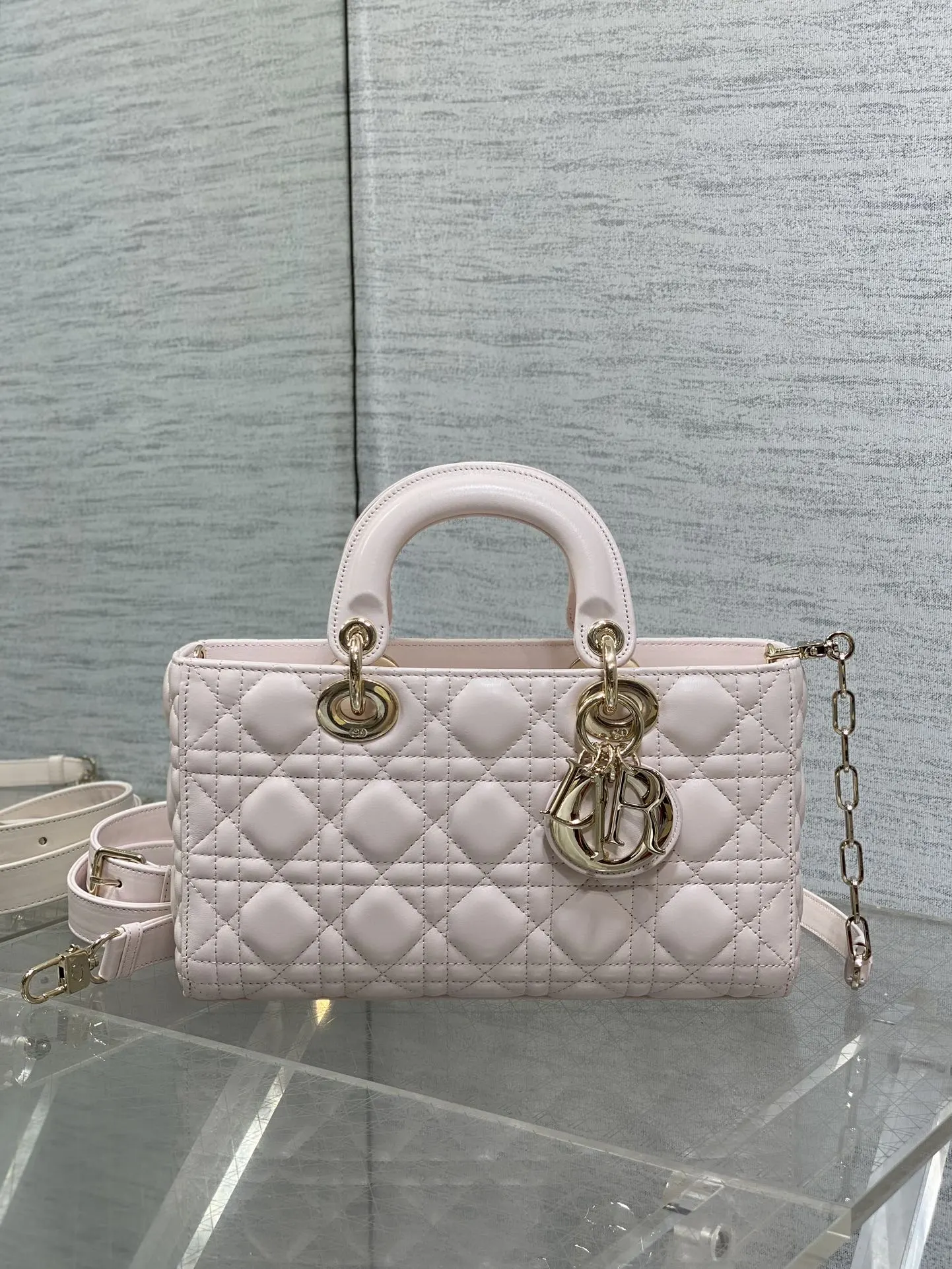 Dior 羊皮 进口 羊皮横款戴妃包冰川蓝 joy强势 手提包 通勤手提款