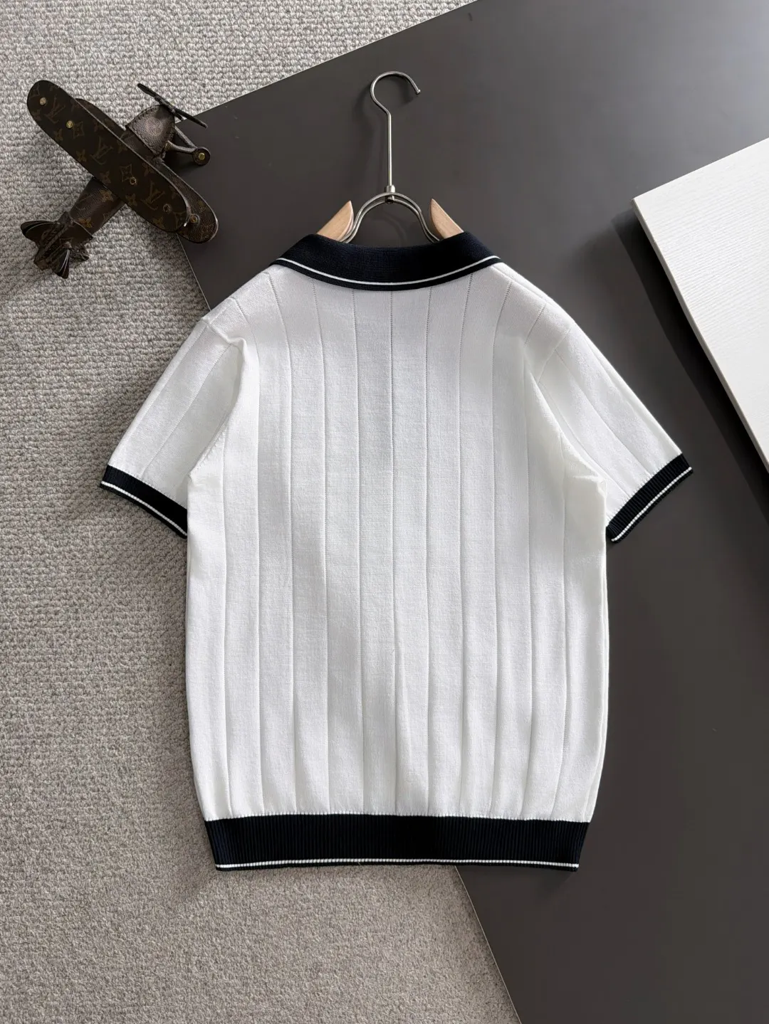 Burberry Embroidery Cotton Knitwear Textured Knit Image 9 Burberry Embroidery Cotton Knitwear Textured Knit Image 9
