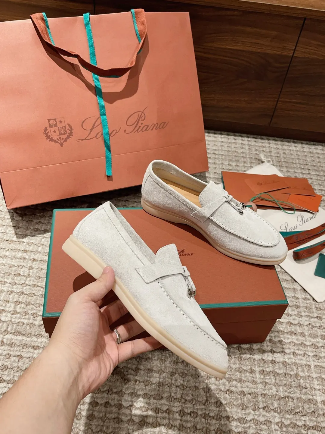 Loro Piana SS Sneakers Casual Versatile Style Image 5 Loro Piana SS Sneakers Casual Versatile Style Image 5