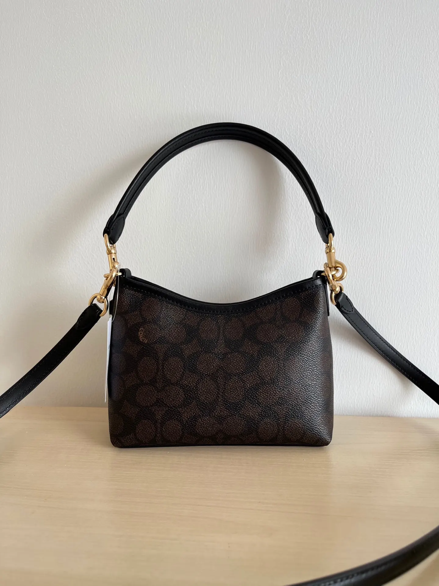 Coach Mini laurel系列流浪包 斜背包 輕便斜挎款