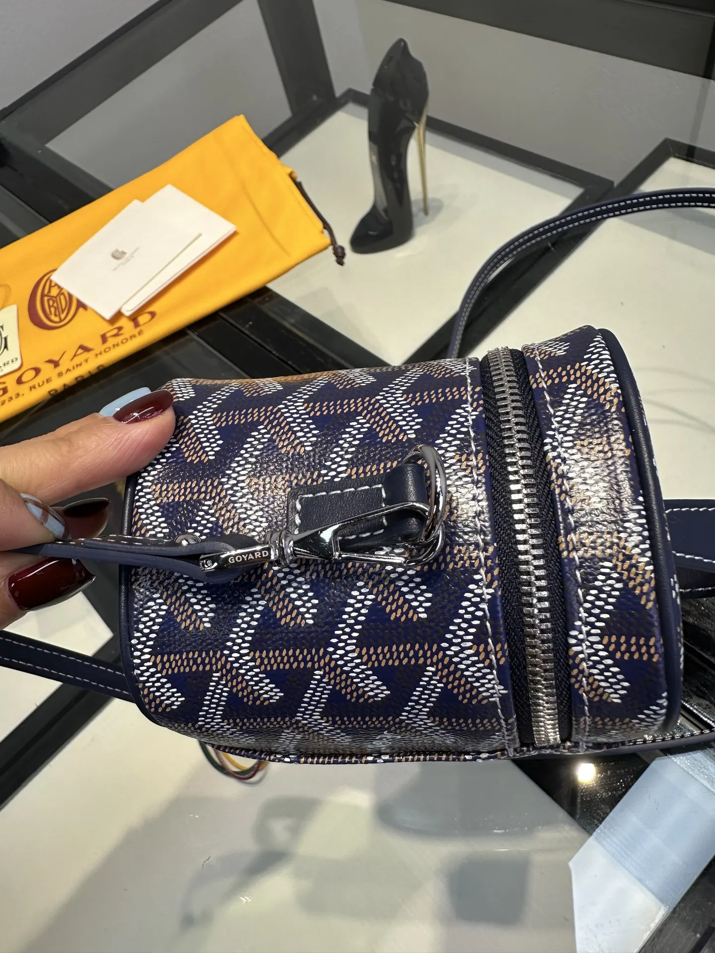 Goyard 小牛皮 Muse Mini包 宝藍 实用主义｜迷你版輕便 收納包 旅行收納款