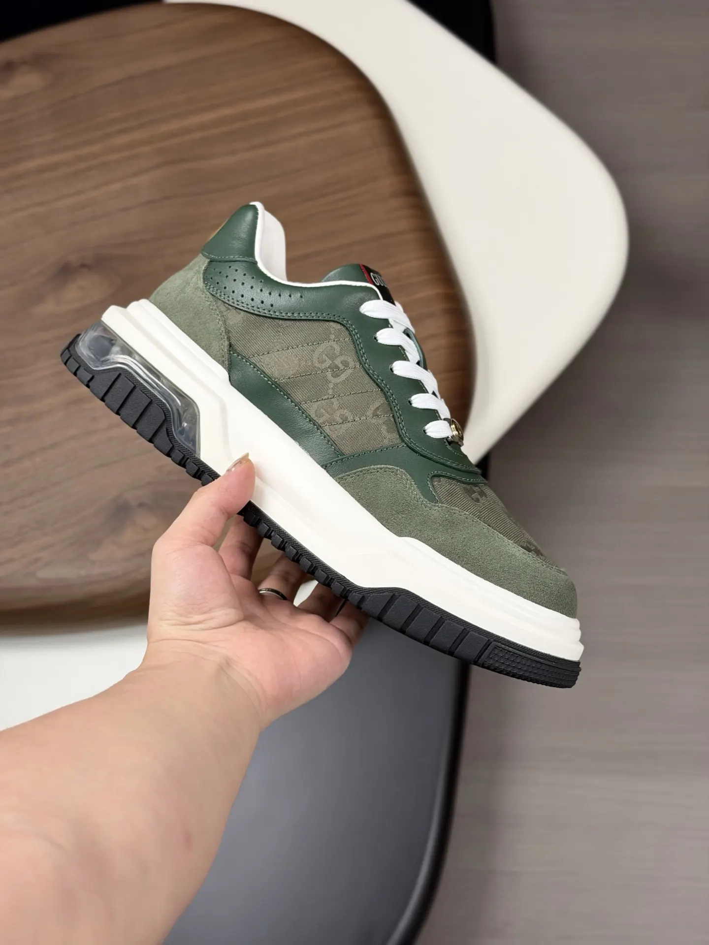 Gucci Logo休闲运动鞋