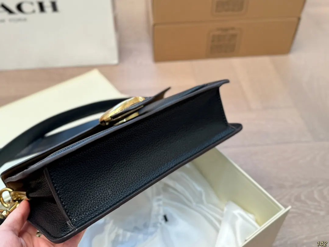 Crossbody Bag Lightweight Versatile