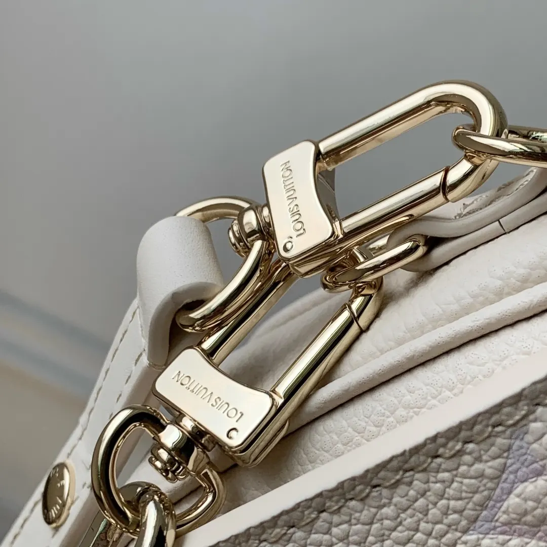 Louis Vuitton Pochette M25682 Monogram 手提包