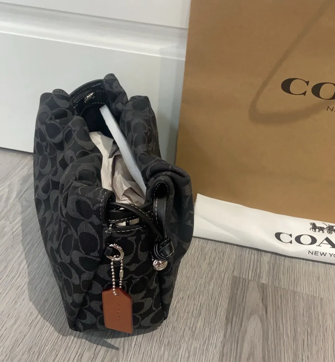 Coach Bag00010 Style Image 7 Coach Bag00010 Style Image 7