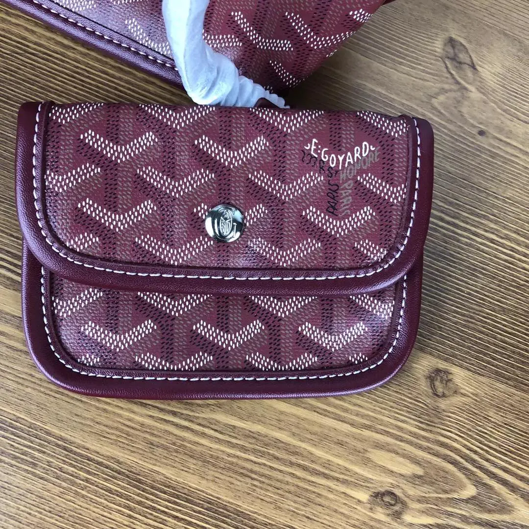 Goyard 双面对花mini购物袋多色低调又經典的Y字花纹 非常 旅行袋 大容量旅行款(數字9) Goyard 双面对花mini购物袋多色低调又經典的Y字花纹 非常 旅行袋 大容量旅行款(數字9)