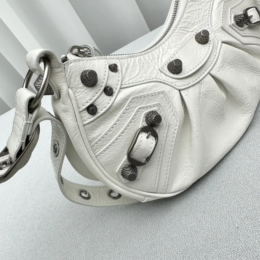 皮革 小油蜡白 Balenciag Le Cagole 半 腋下包 复古腋下背款