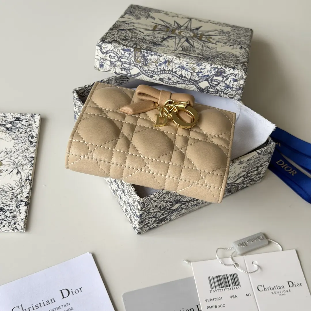 Dior Beige Leather Bow Cosmetic or Organizer Bag Image 6 Dior Beige Leather Bow Cosmetic or Organizer Bag Image 6