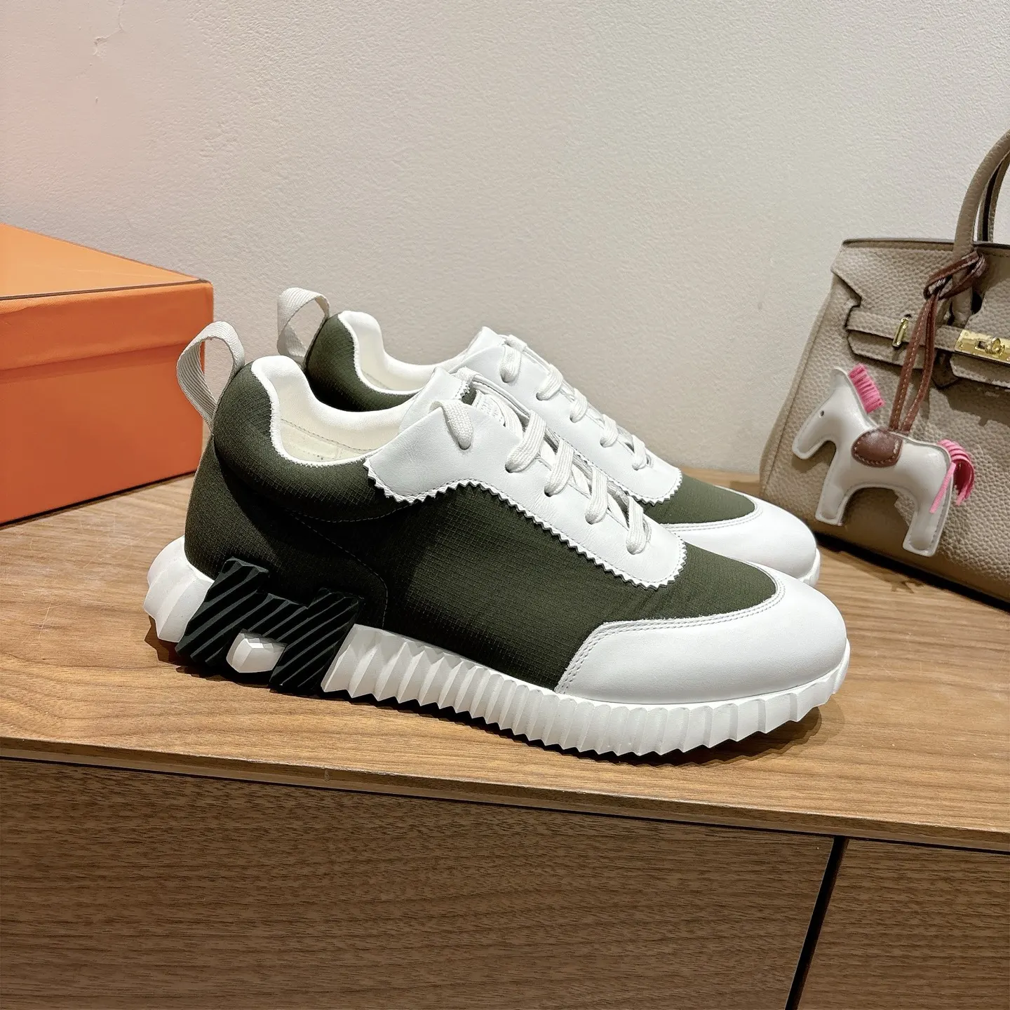 Hermès SS Sneakers