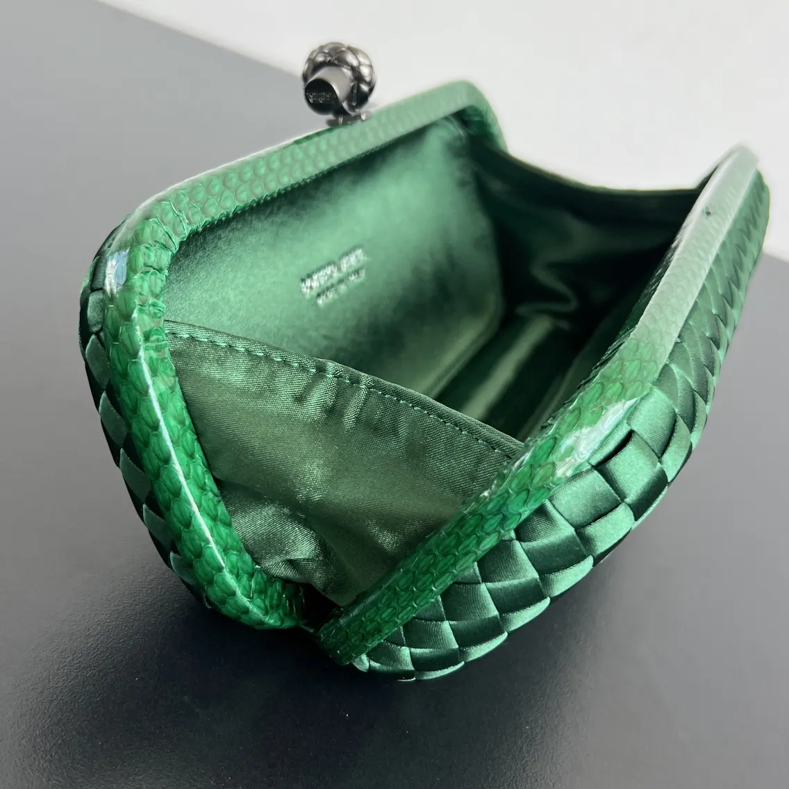 Bottega Veneta 化妝包 便携收納款