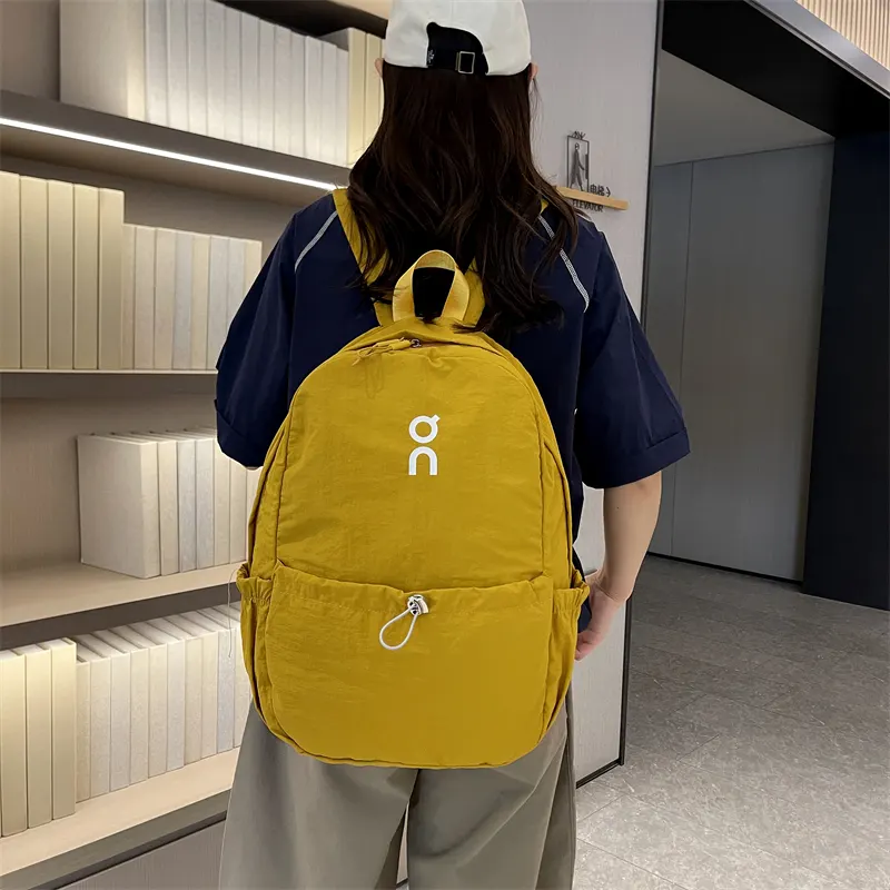 On昂跑 女生小清新纯色簡約百搭運動校园高中大 旅行袋 大容量旅行款