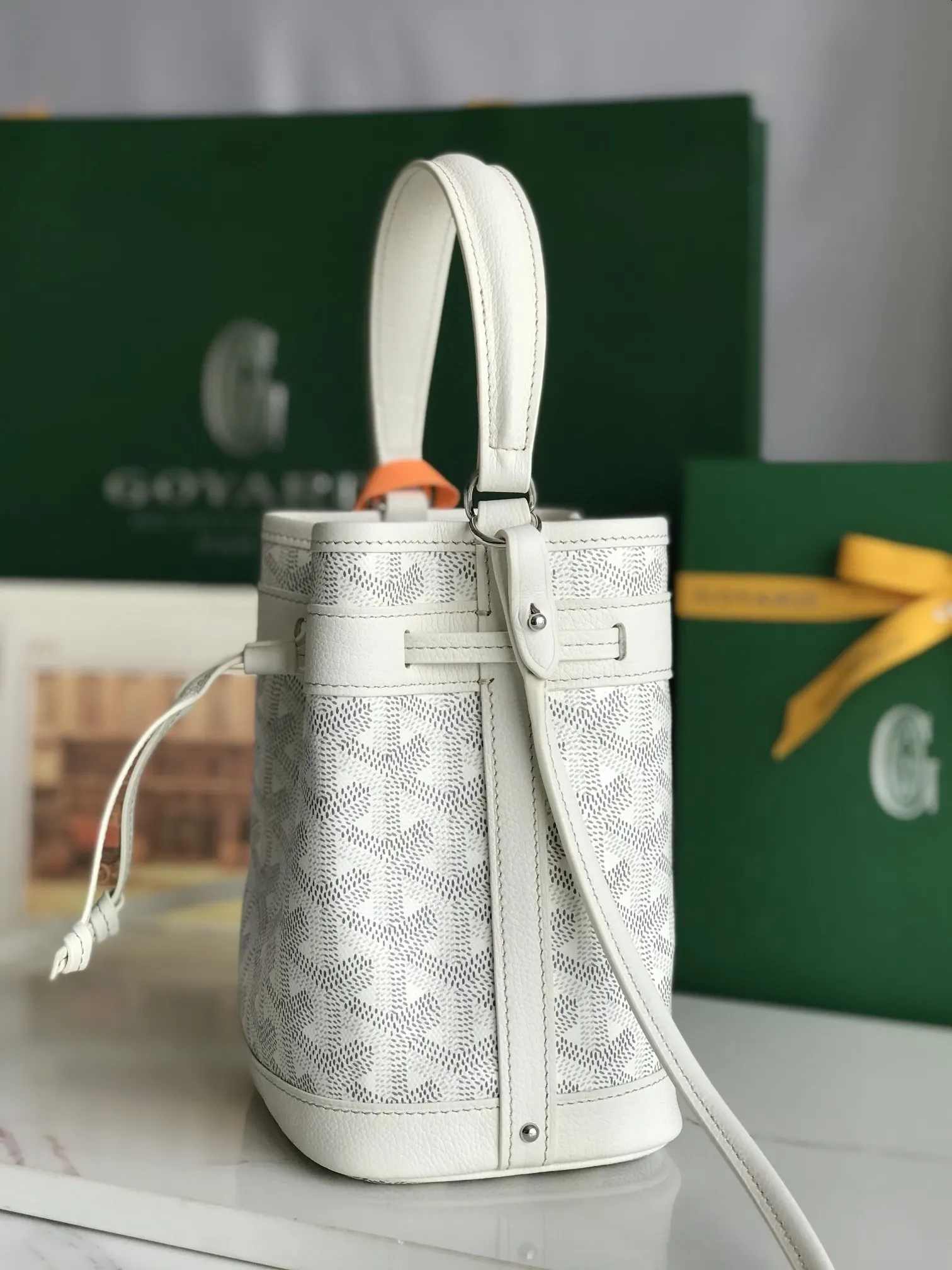 Goyard 皮革 × ×鼎鼎戈雅 水桶包 休闲水桶款