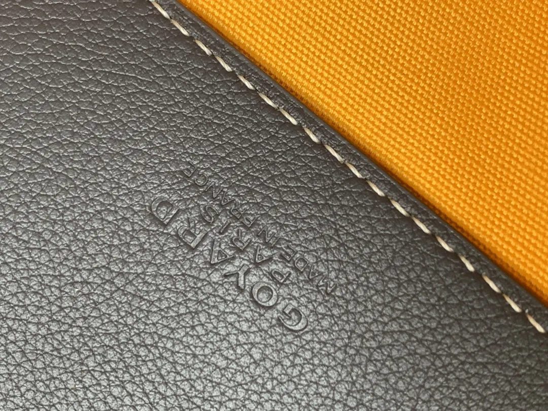 Goyard 灰色 鼎鼎戈雅 手拿包 精致手拿款
