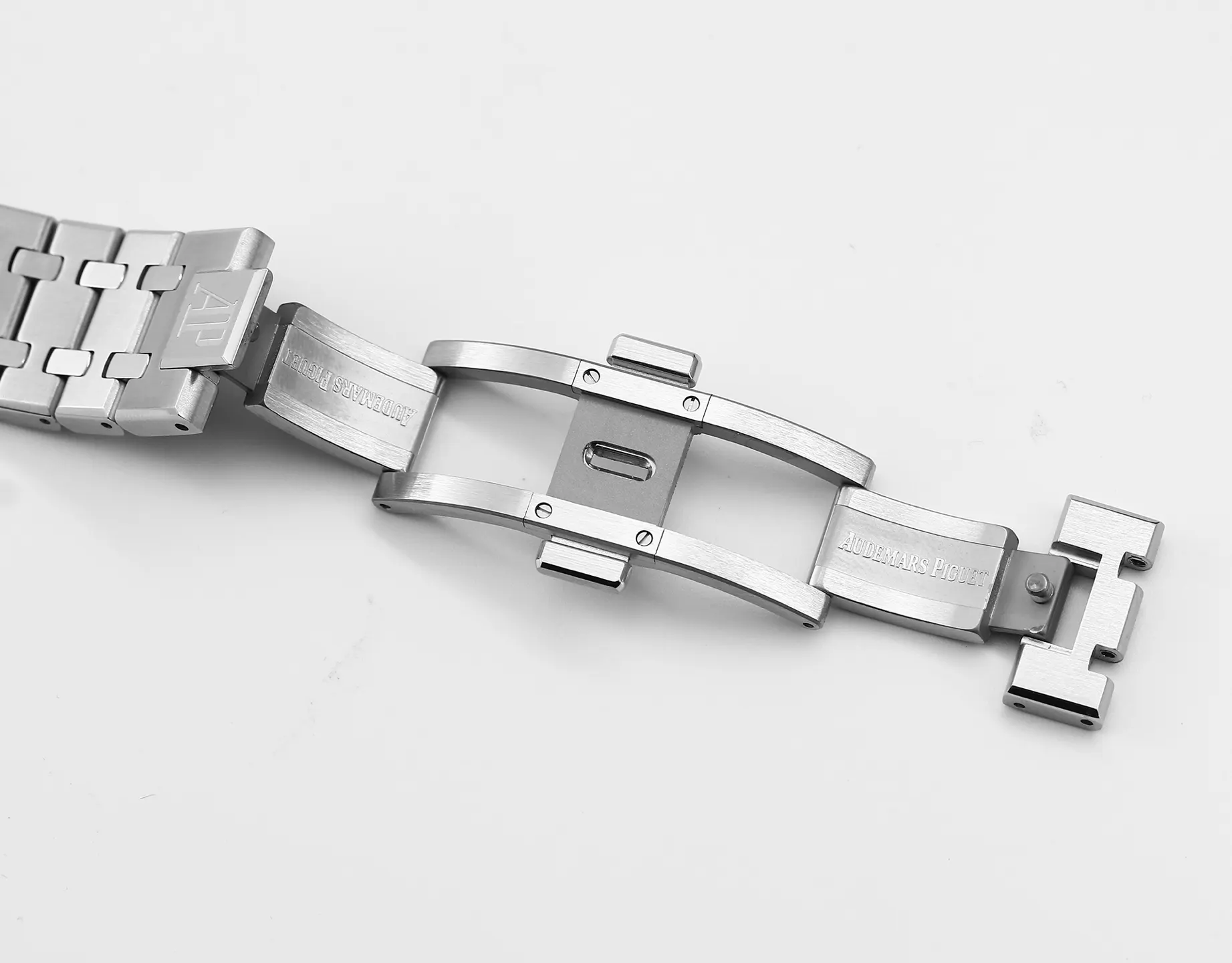 Watch Classic Image 9 Watch Classic Image 9