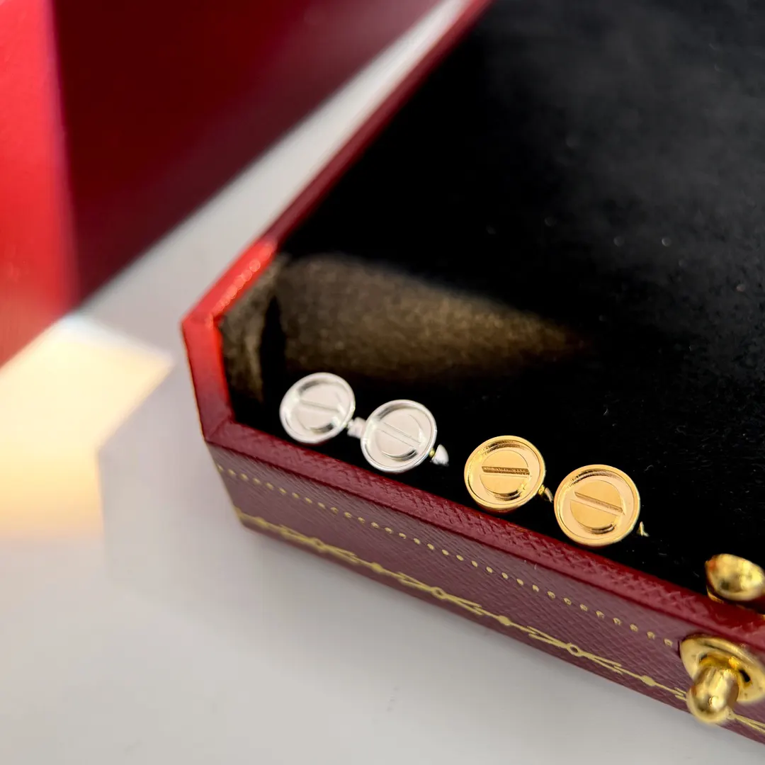 Cartier 白金 金色 耳钉 小巧点缀款