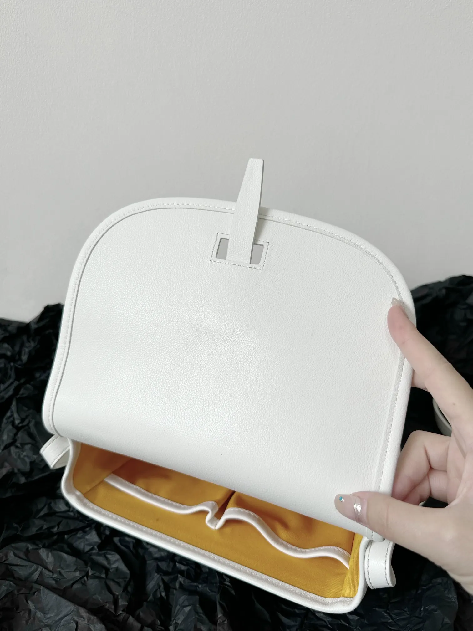 Goyard White Crossbody Bag Lightweight