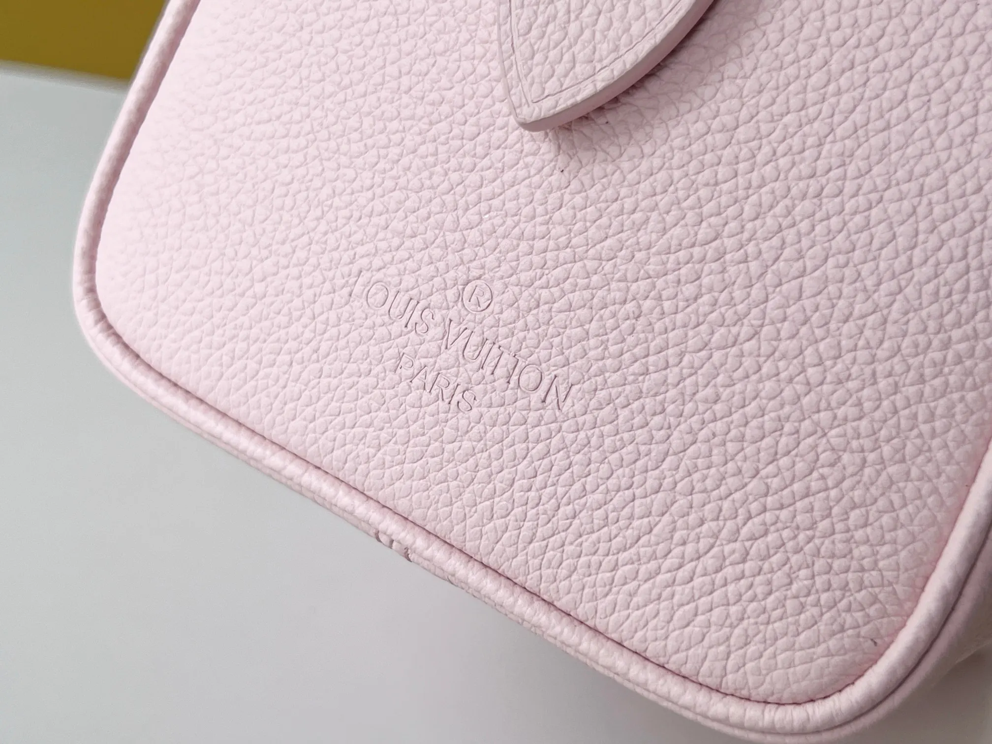 LV Speedy 牛皮 行李箱 旅行拉杆款 輕便出行款