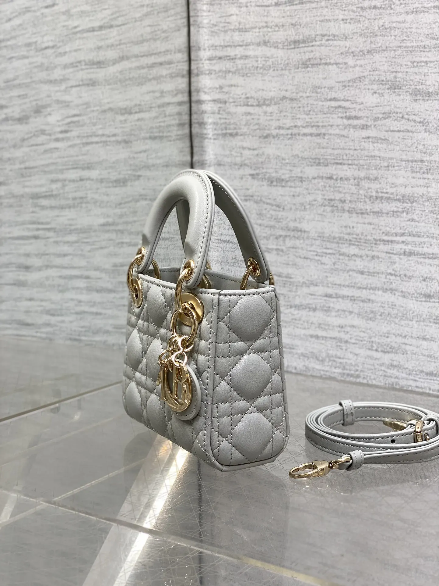 Fashion Item Travel