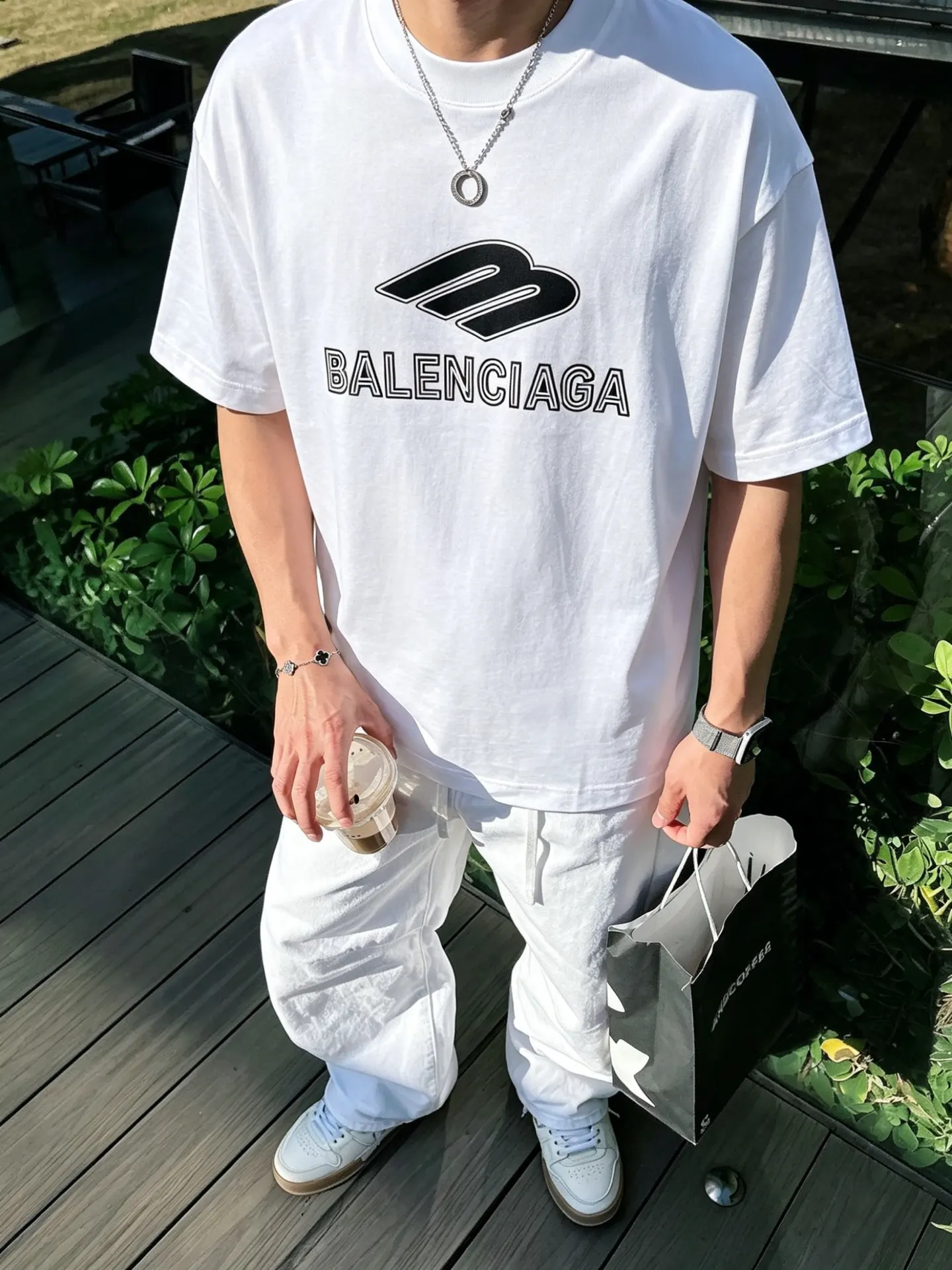 Balenciaga 黑白 純棉 Logo 短袖T恤(數字11)