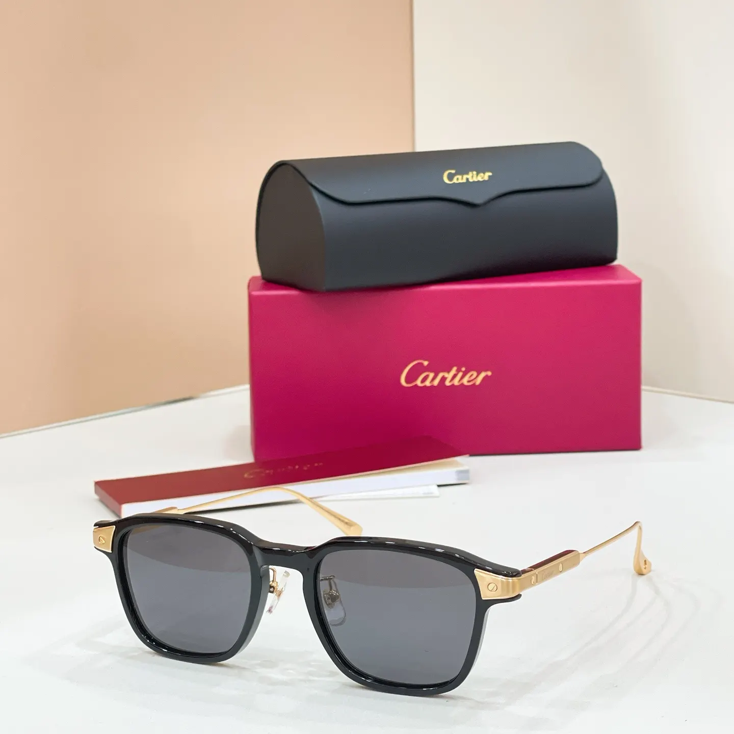 Cartier 墨镜 时尚防晒款 款4