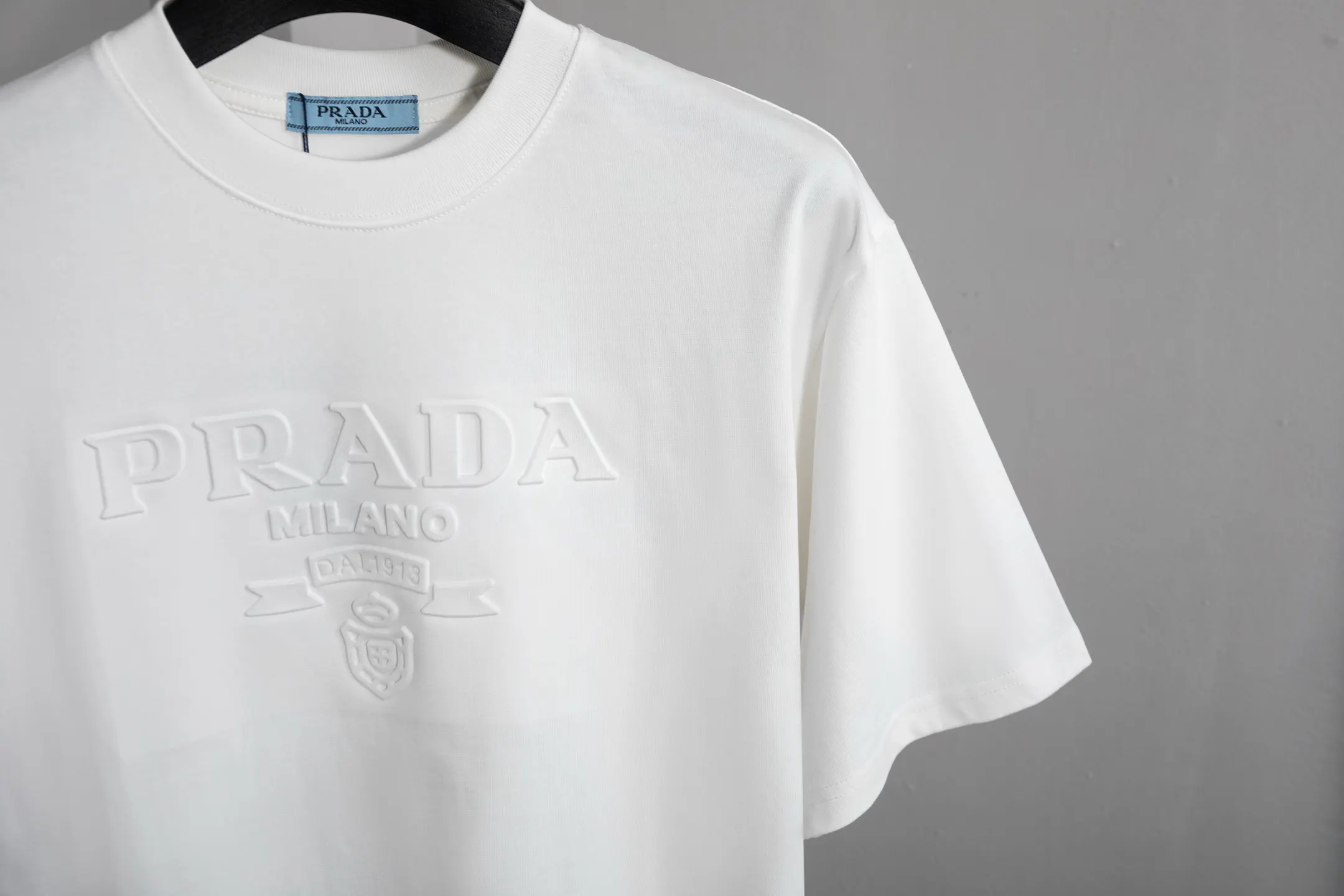 PRADA 字母钢印 短袖T恤 高克重休闲款