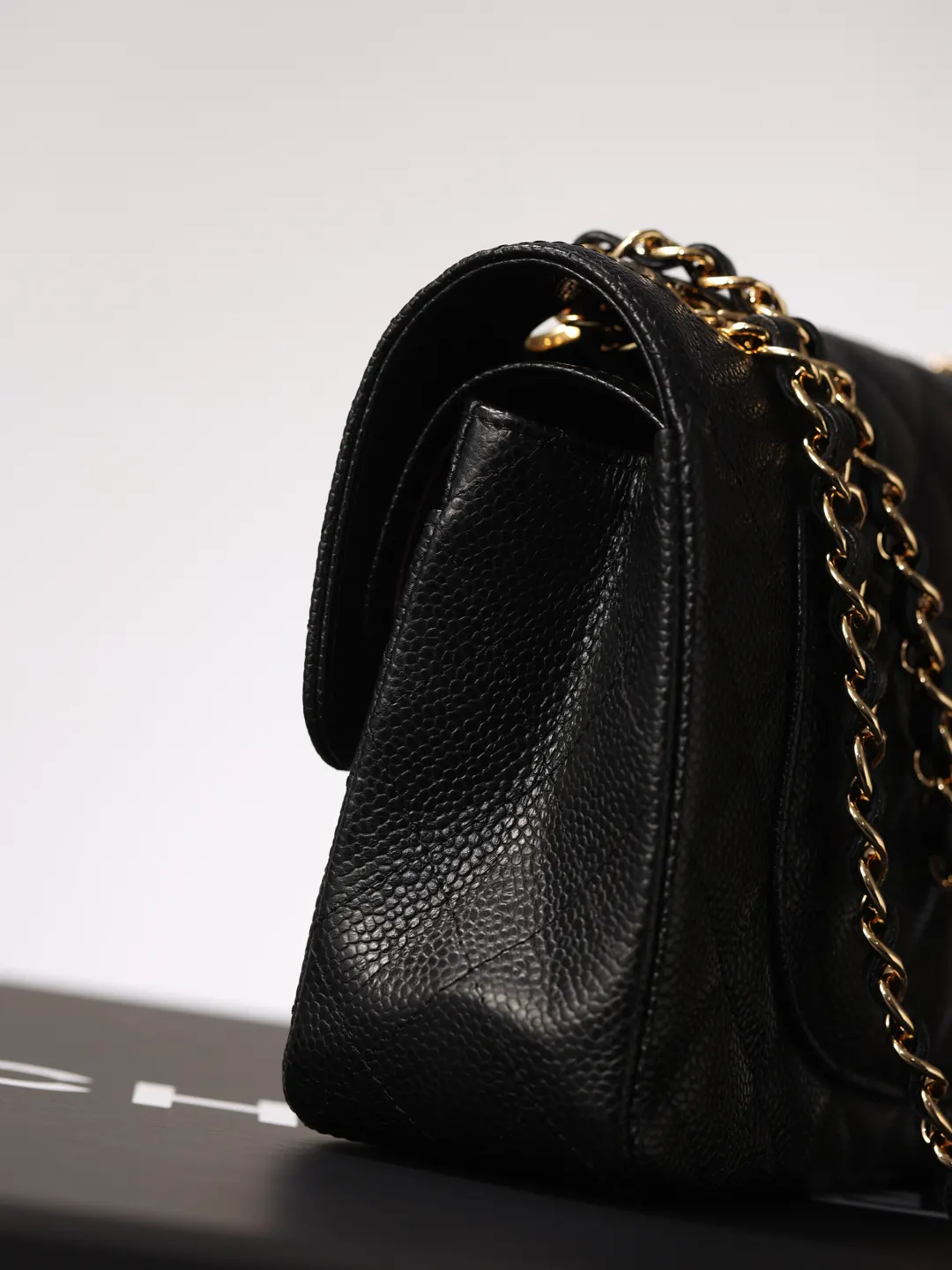 Chanel Chain Bag Classic