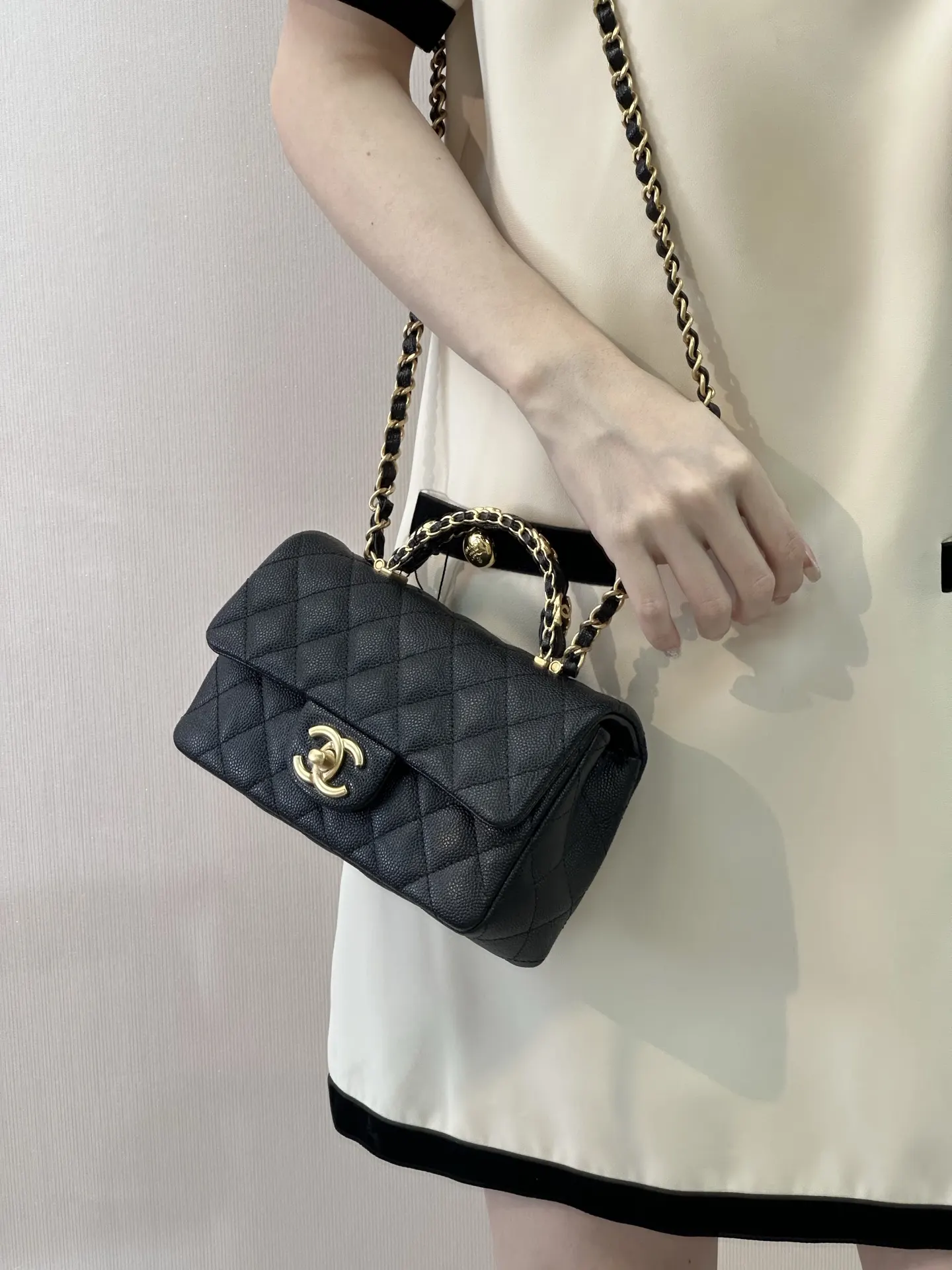 CHANEL 牛皮 华丽霸气又摩登 鏈條包 精致鏈條款