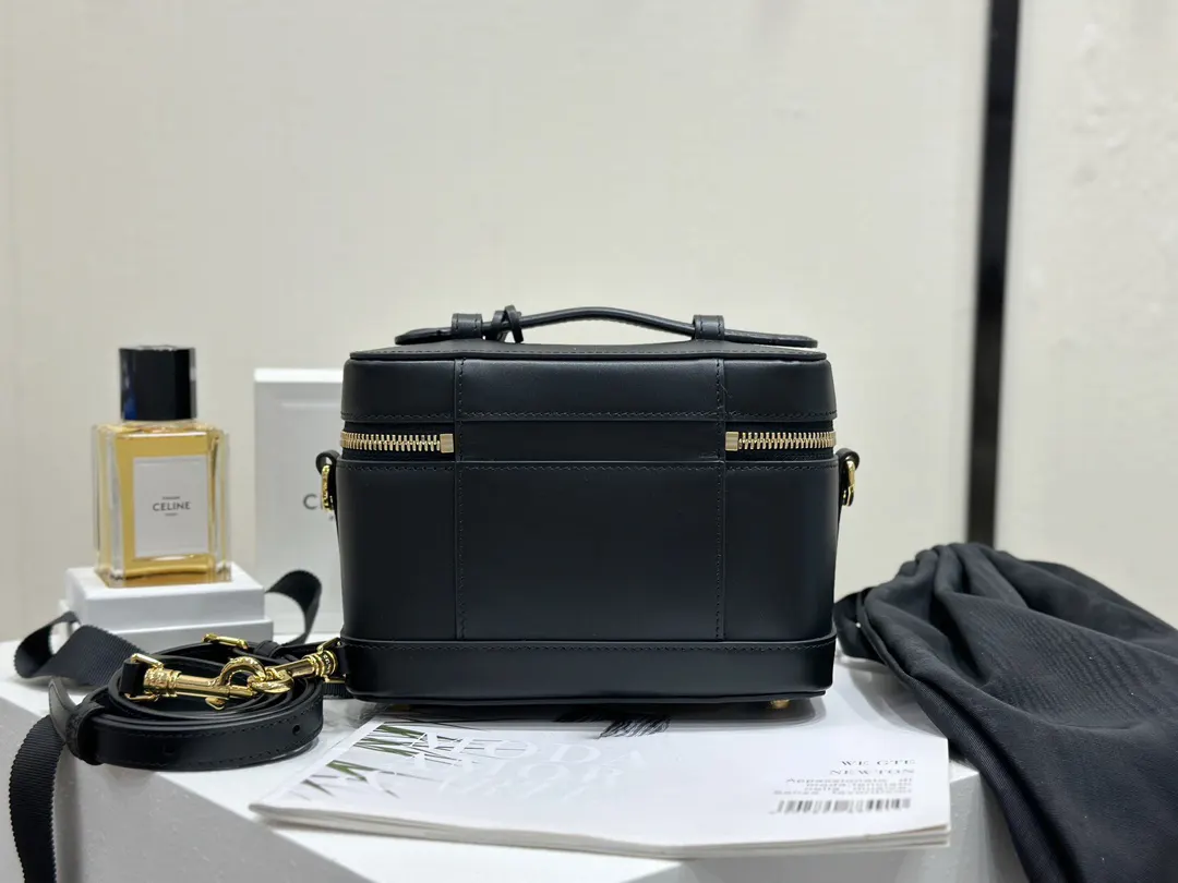 Celine 黑色 牛皮 化妝包 便携收納款