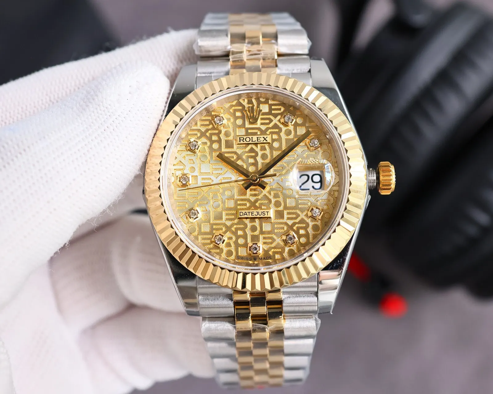 Rolex 日志 内真钻 来啦 搭 手錶 經典腕表款
