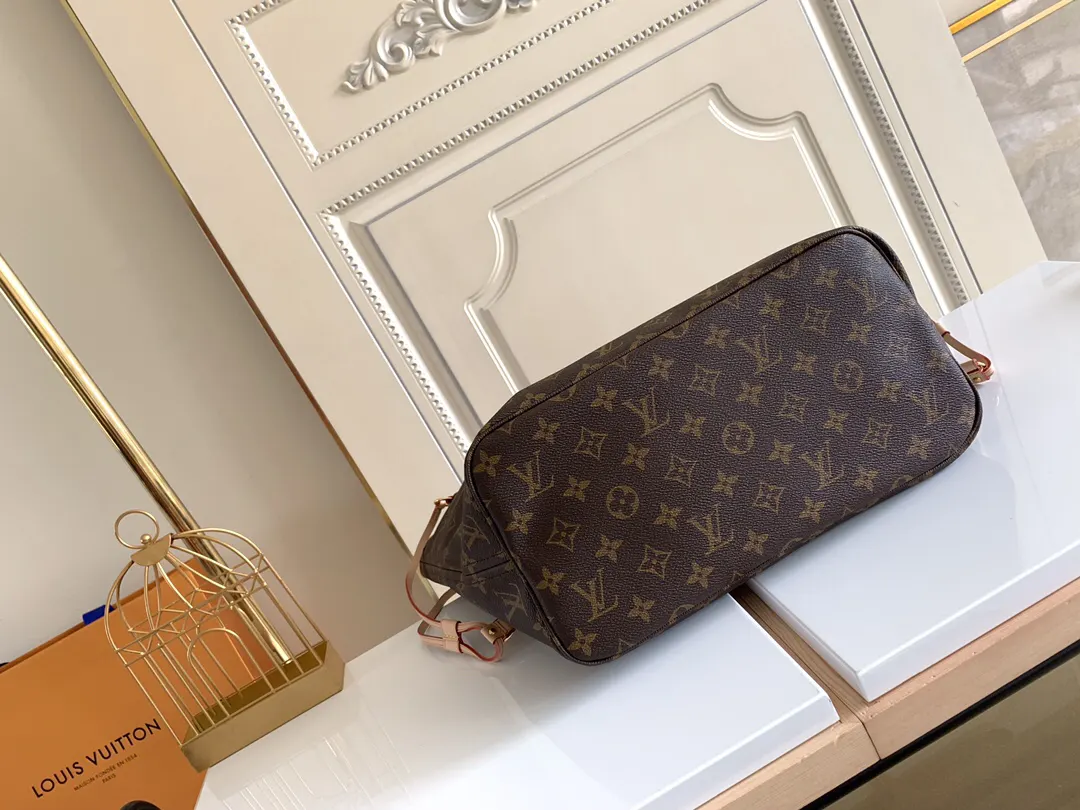 Louis Vuitton Clutch Bag Canvas