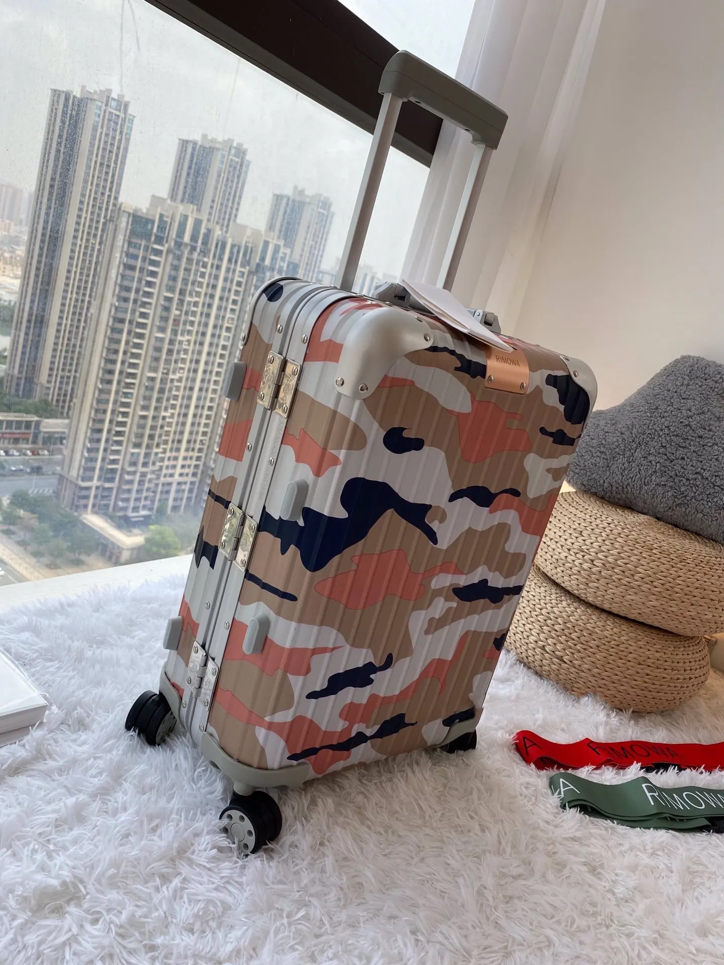 粉色 綠色 Rimowa 日默瓦行李箱 拉杆箱 全鋁镁合金 准备 旅行拉杆款 輕便出行款
