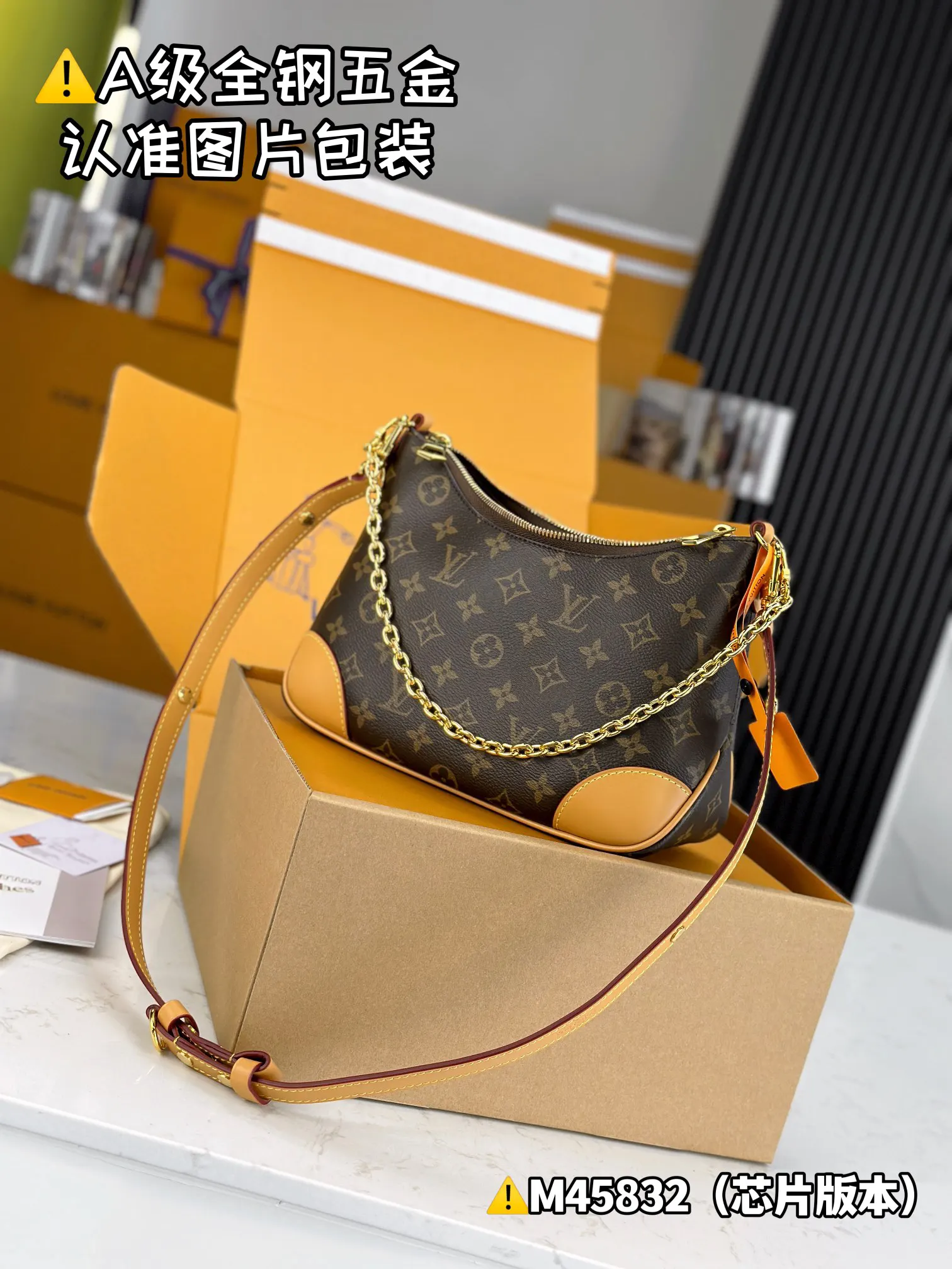 LV Boulogne 手袋(數字8) LV Boulogne 手袋(數字8)