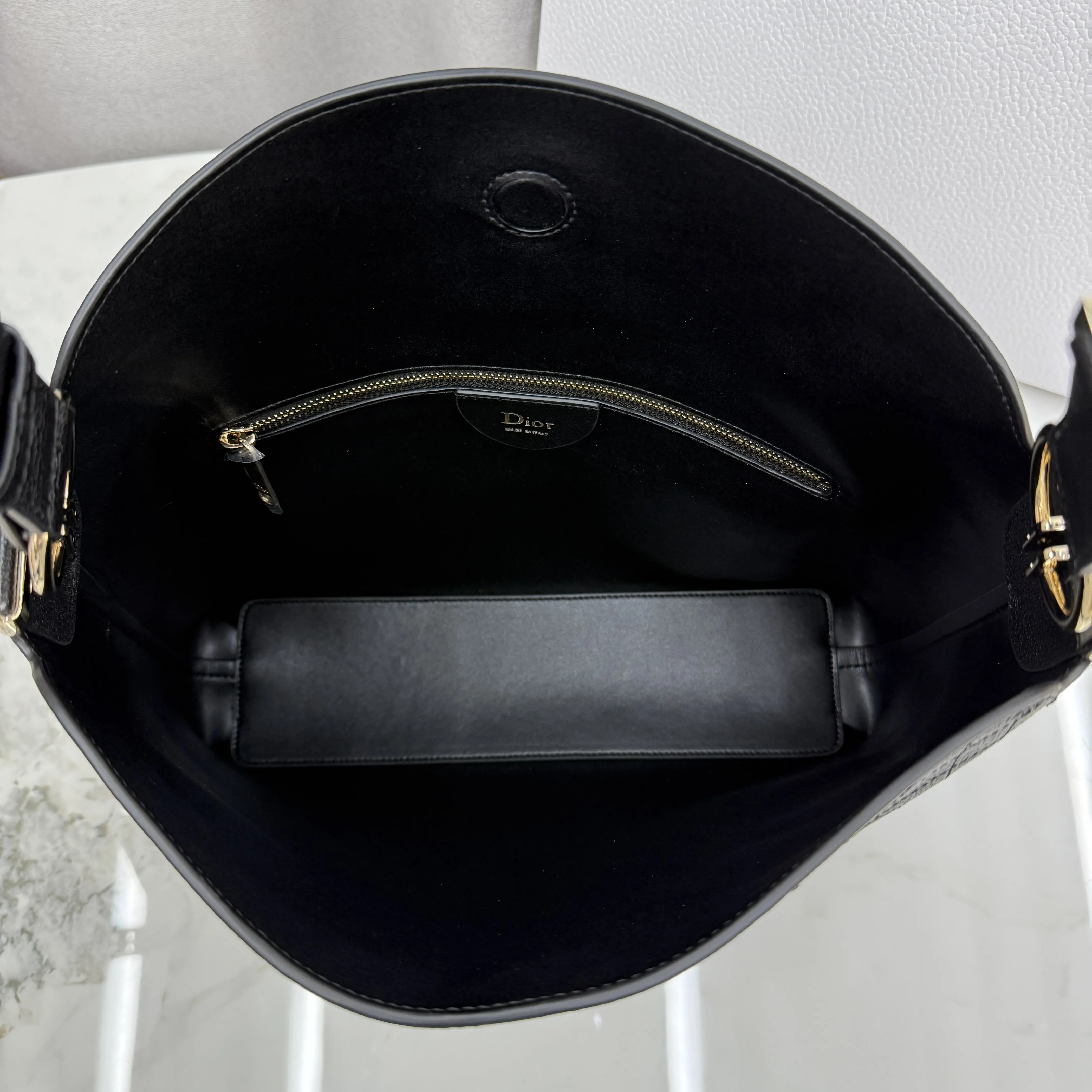 Dior Silver Shoulder Bag Leather Image 8 Dior Silver Shoulder Bag Leather Image 8