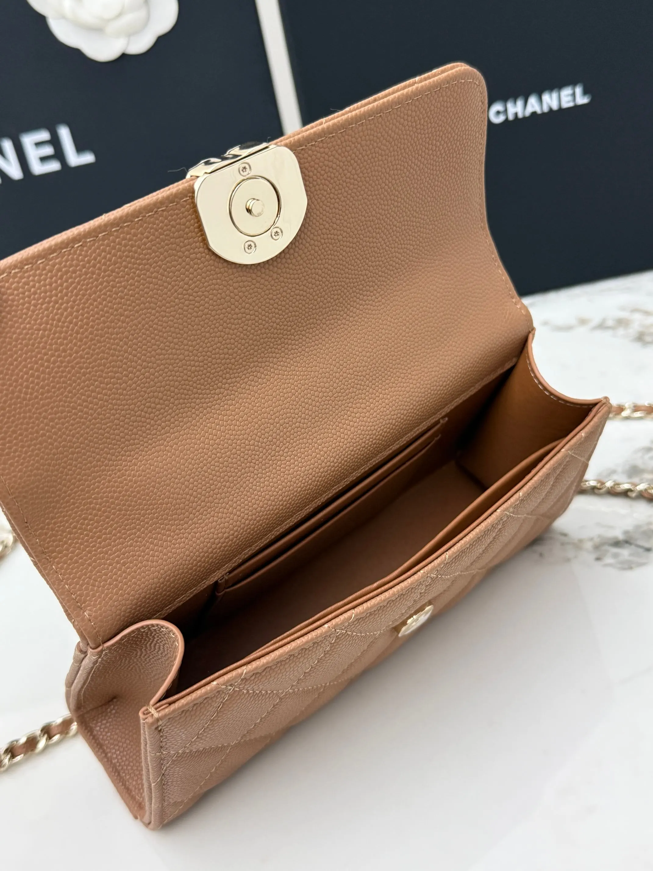 Chanel 焦糖色牛皮Kelly手提包 金链斜挎
