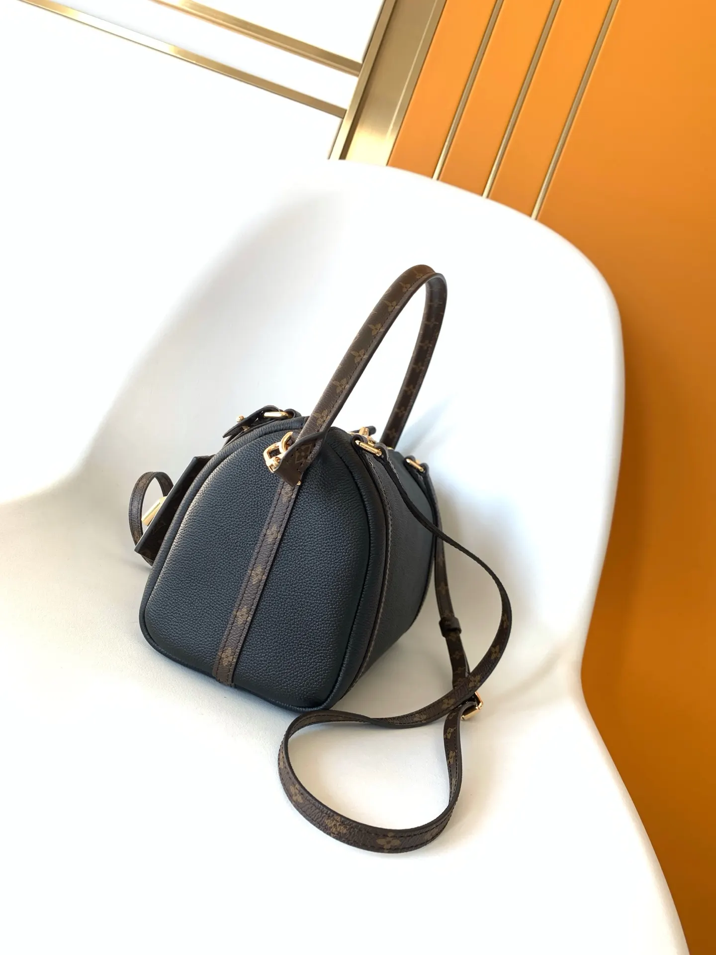 LV Keepall 黑色 灰色 牛皮 旅行袋 大容量旅行款
