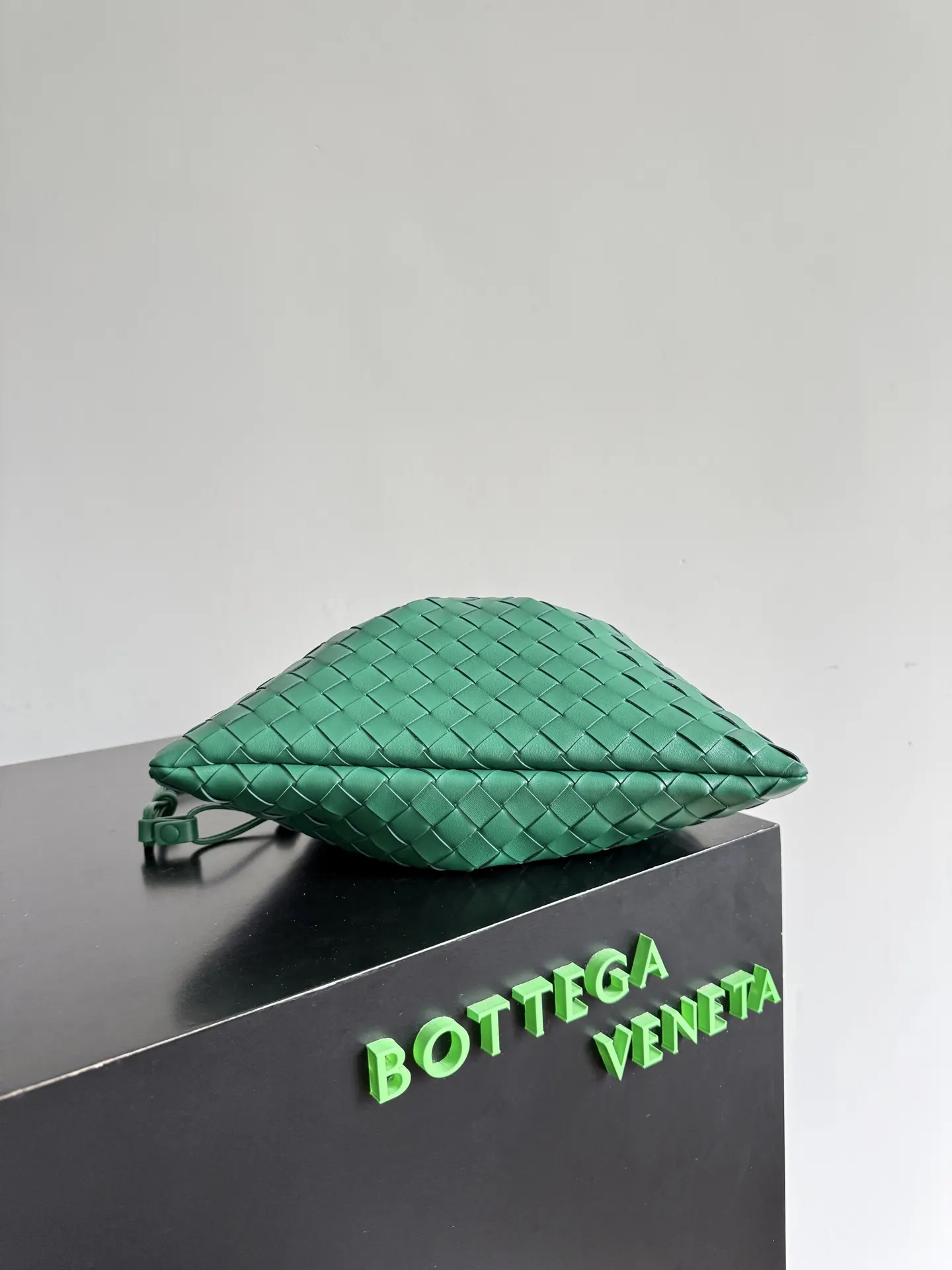 Bottega Veneta 尼龍 手拿包 精致手拿款