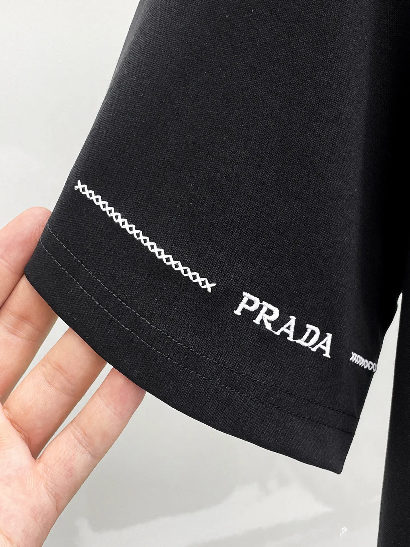 Prada 马 贺岁 棉质 Logo 短袖T恤
