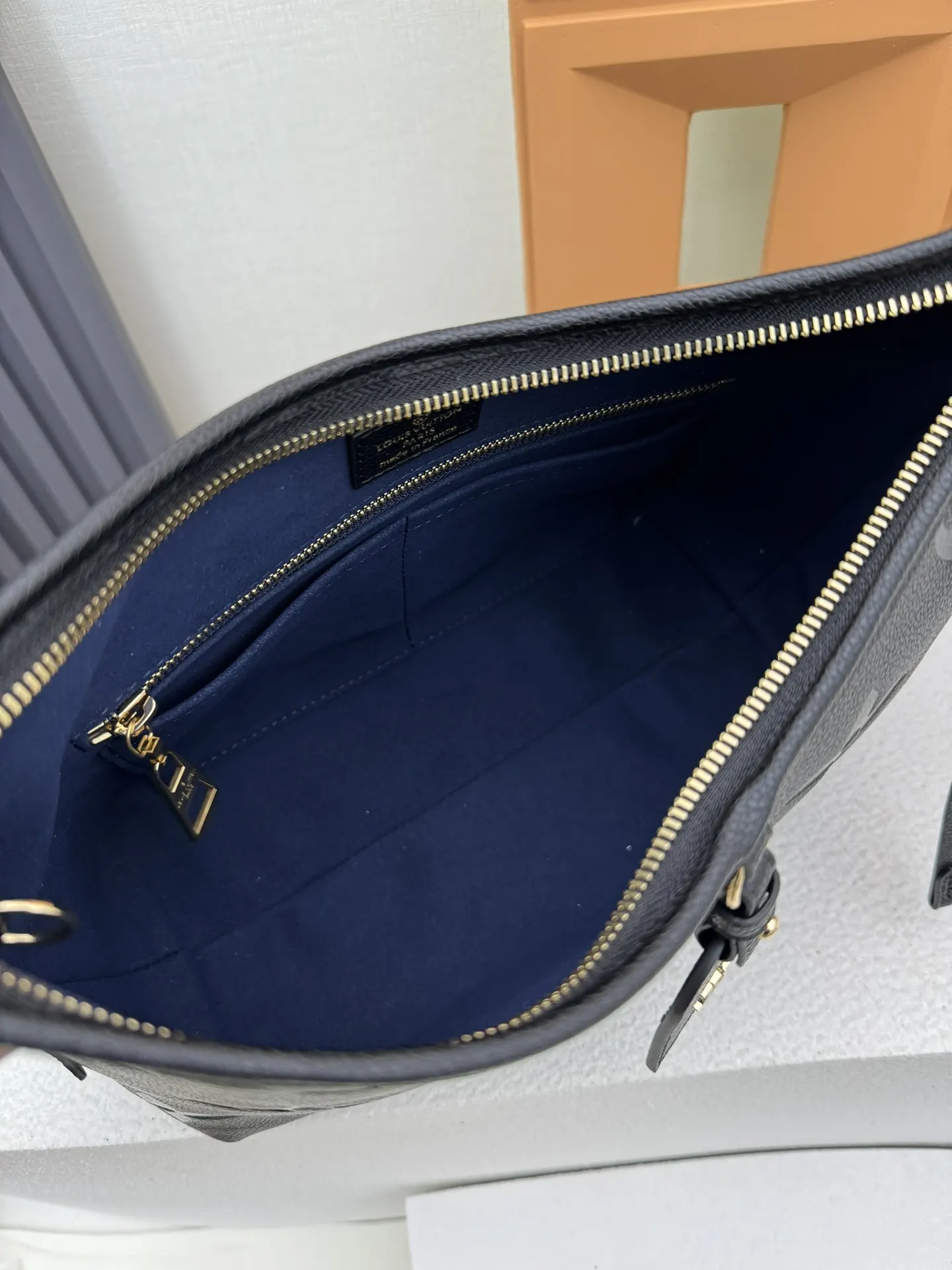 CarryAll Mo手拿包 精致手拿款(數字9) CarryAll Mo手拿包 精致手拿款(數字9)