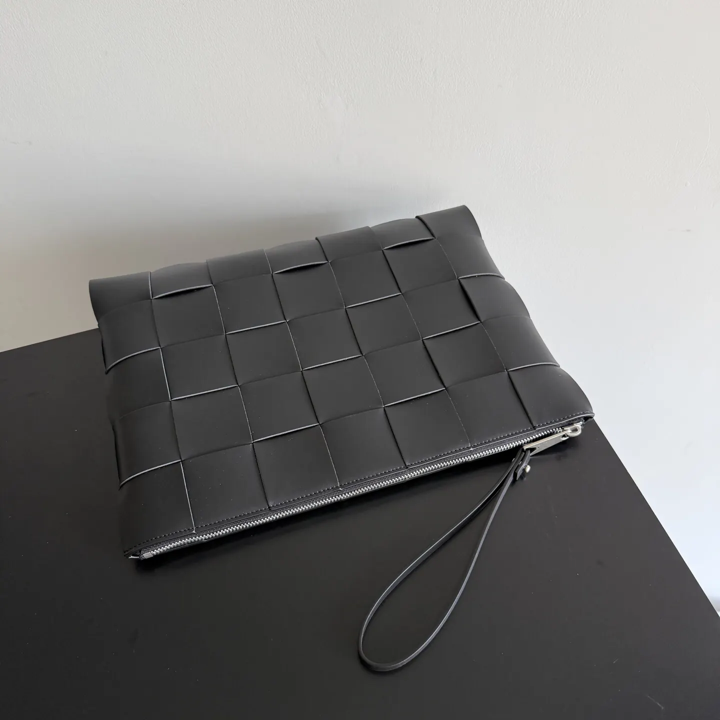 Bottega Veneta 小牛皮 手拿包 精致手拿款