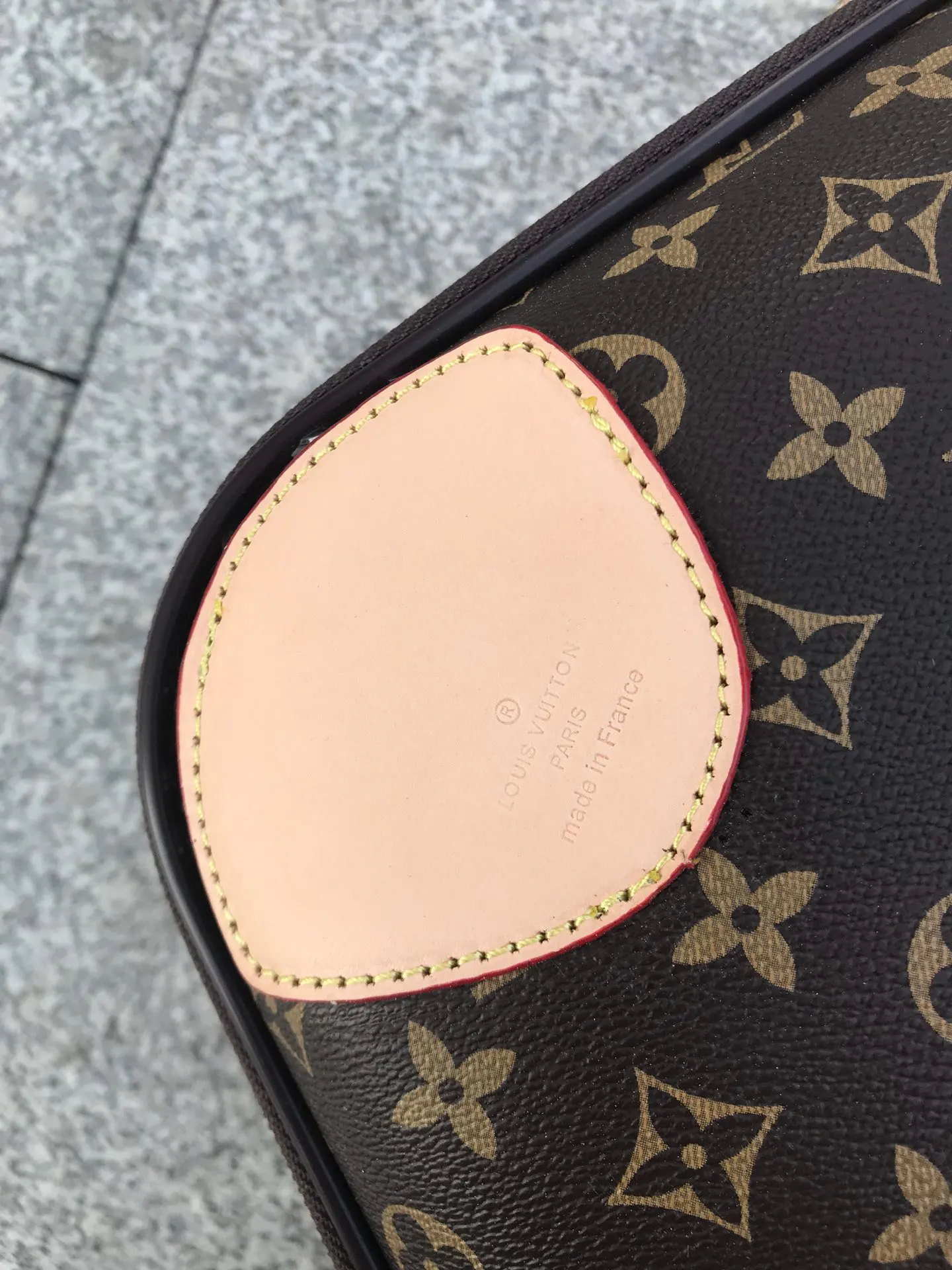 LV 帆布 超耐磨损万向轮 灵活出行 加厚全鋁合金 化妝包 便携收納款